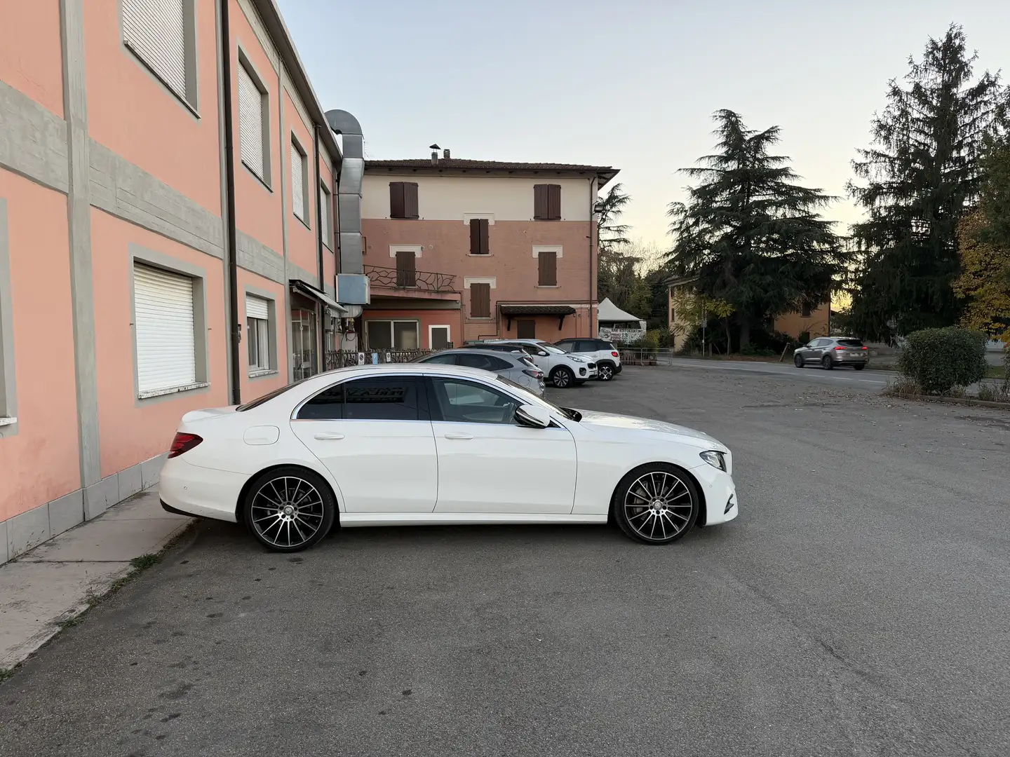 Mercedes-Benz E 220 d Premium Plus auto Bianco - 1