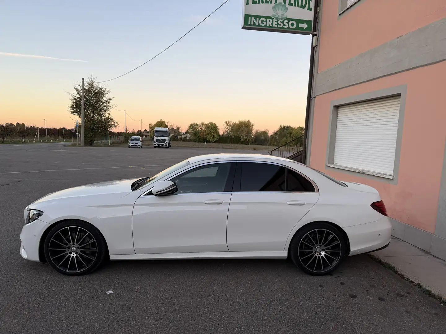 Mercedes-Benz E 220 d Premium Plus auto Bianco - 2