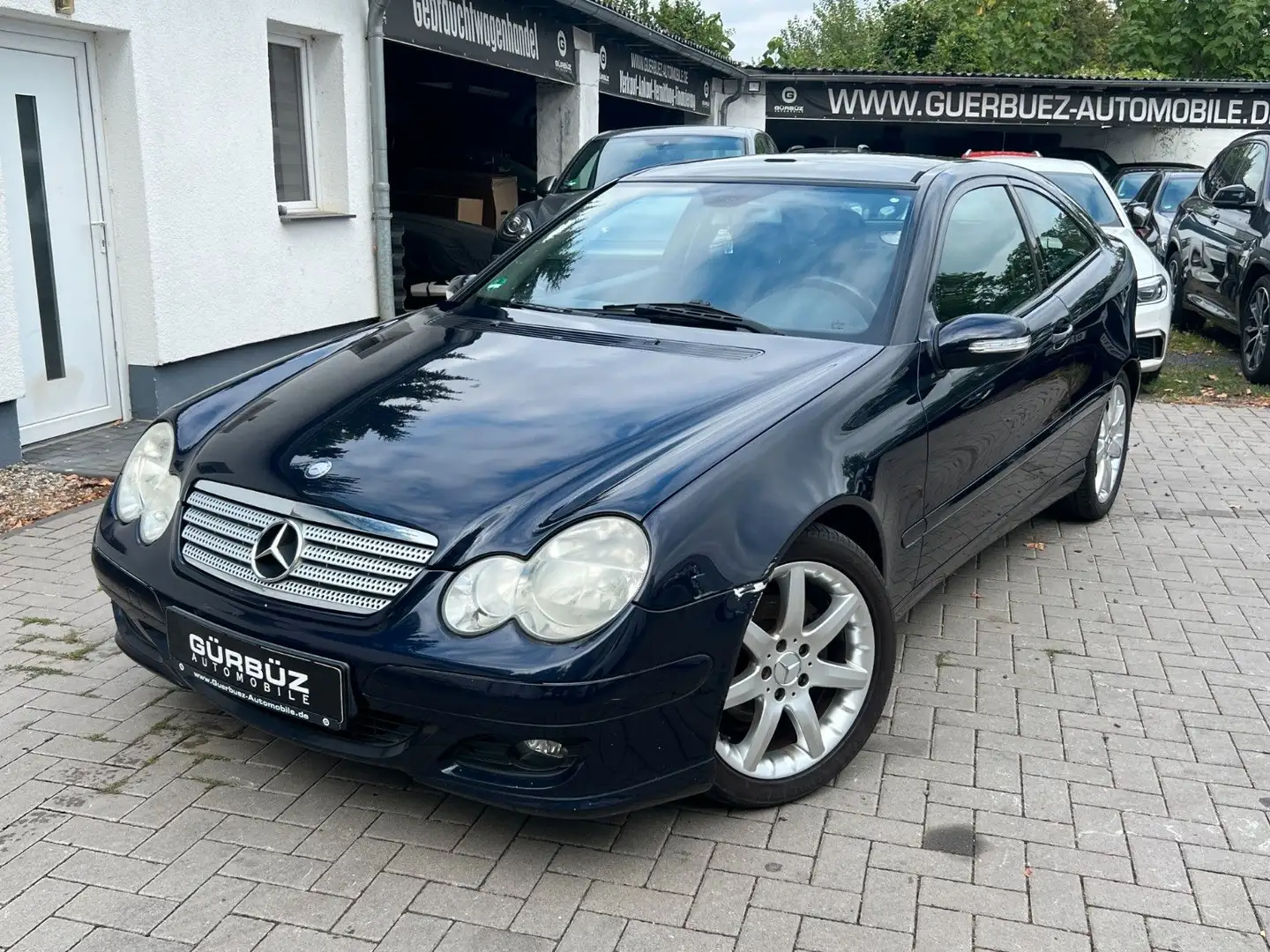 Mercedes-Benz C 180 Sportcoupe*Navi*Pano*Szhz*Sportpak Blau - 2
