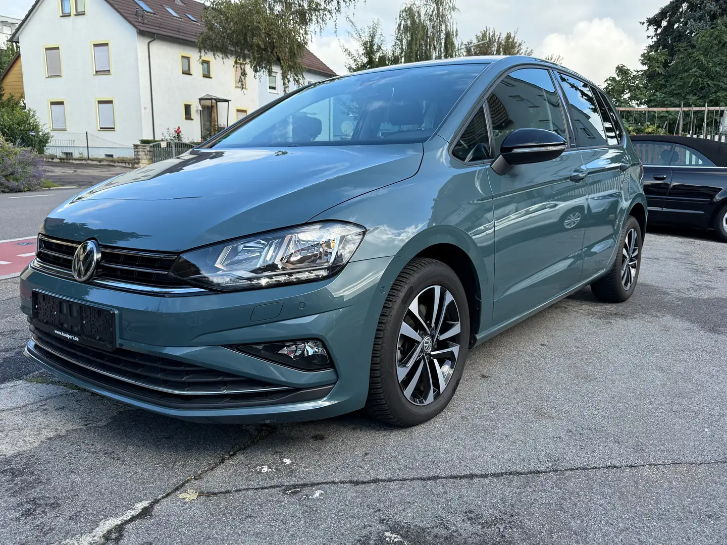 Volkswagen Golf Sportsvan 1.6 TDI IQ.DRIVE/Navi/ALU/NSW/Sitzheizung/PDC/Colo Grau - 2