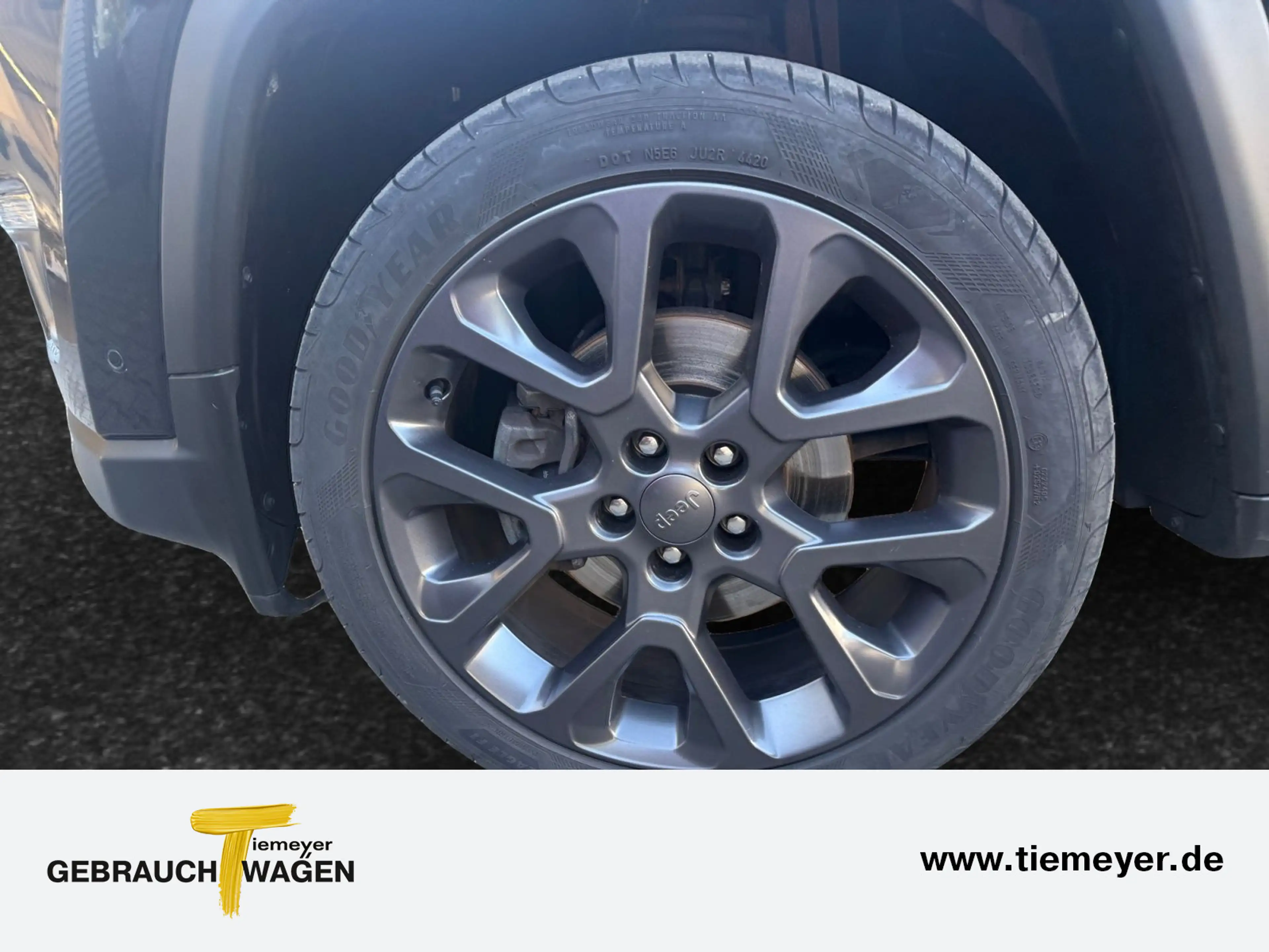 Jeep Compass 1.3 MultiAir S FWD — photo 9