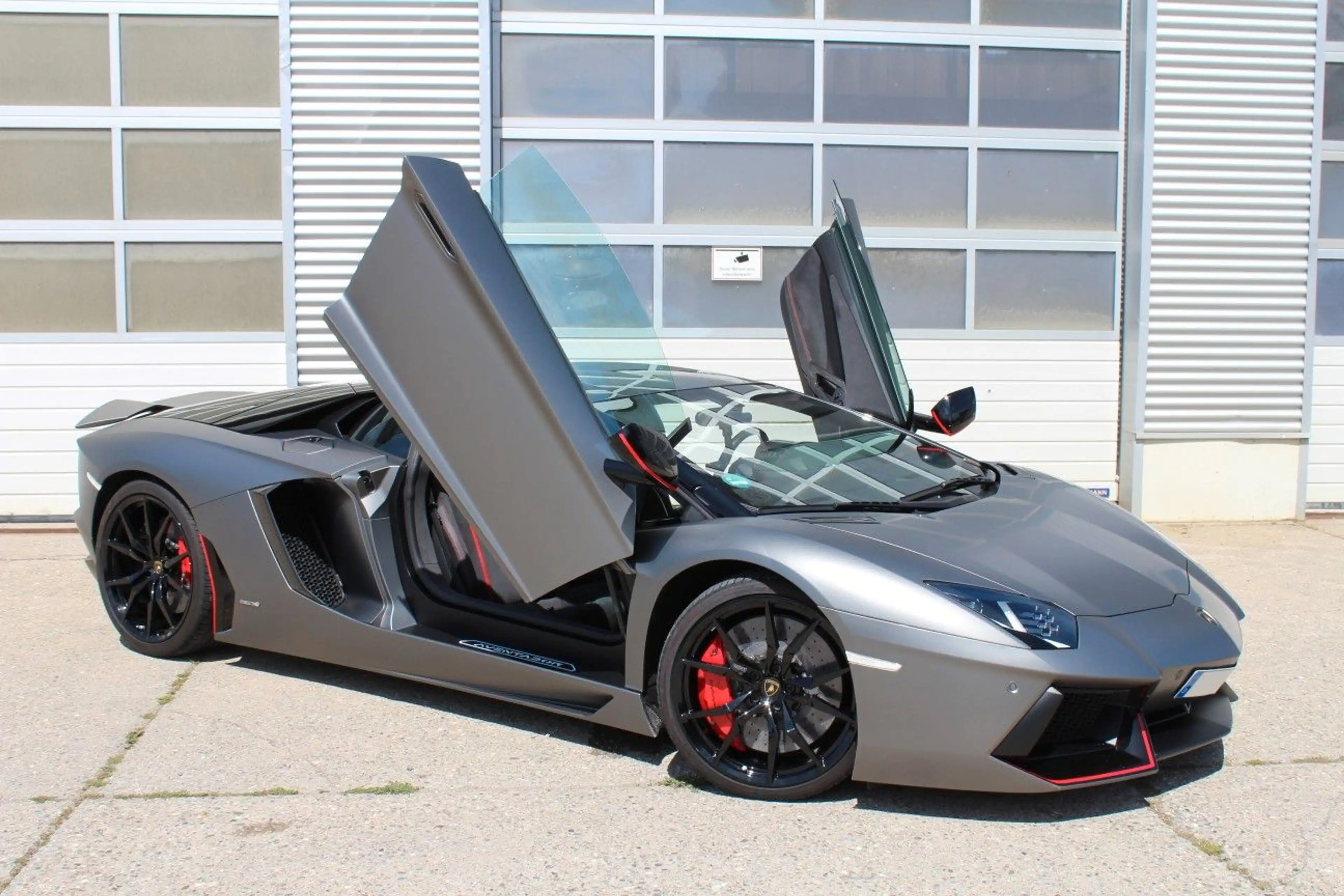 Lamborghini Aventador LP 700-4 ///Pirelli EDITION/// 1of100 — photo 15