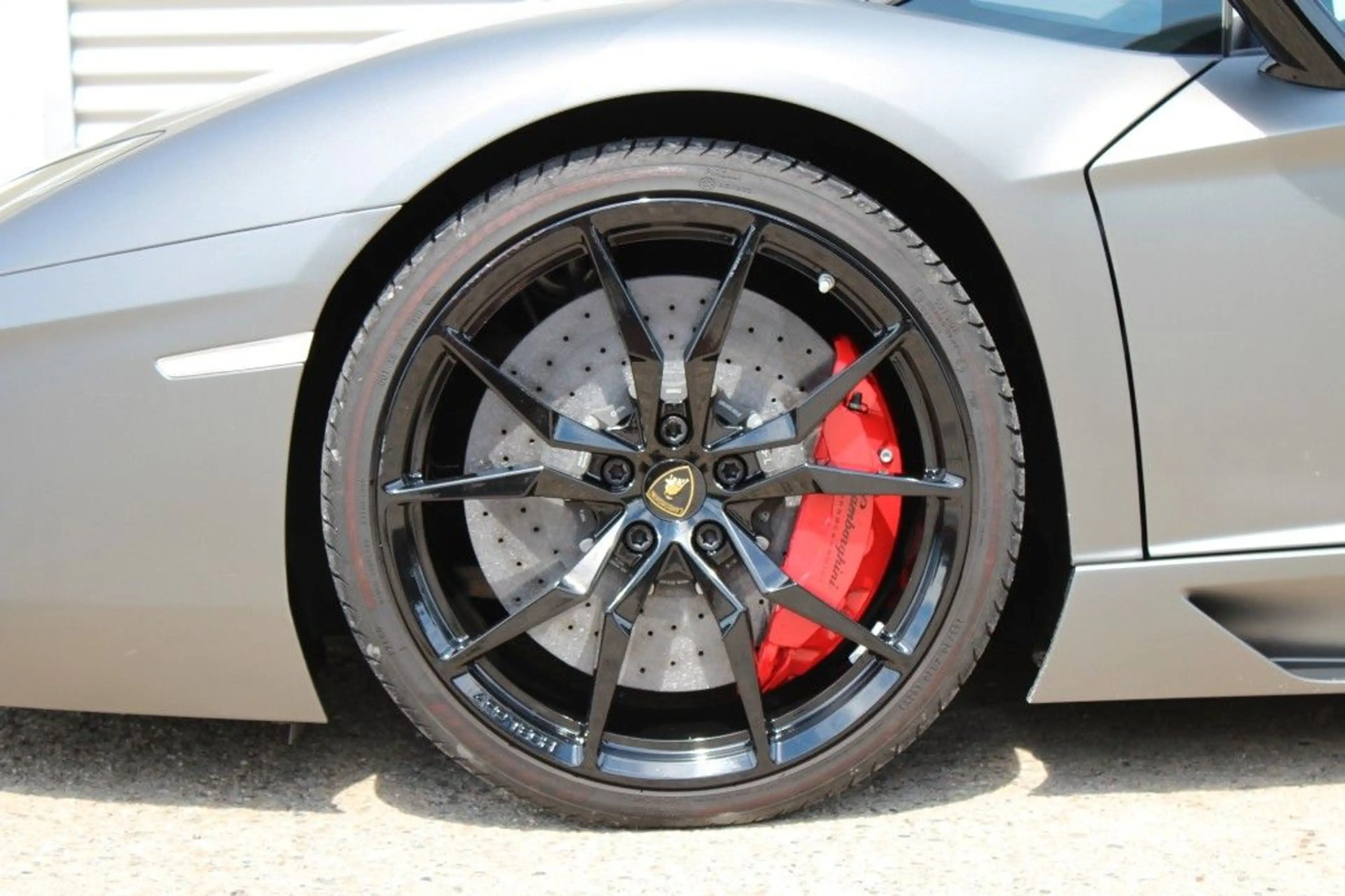 Lamborghini Aventador LP 700-4 ///Pirelli EDITION/// 1of100 — photo 6