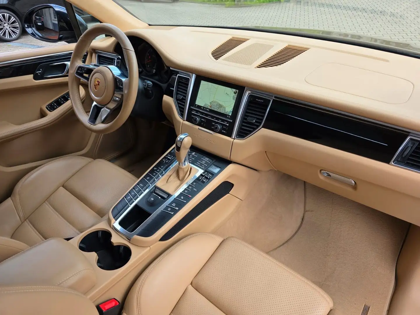 Porsche Macan Turbo Panoramadach/Leder/Navi/Kamera Schwarz - 2