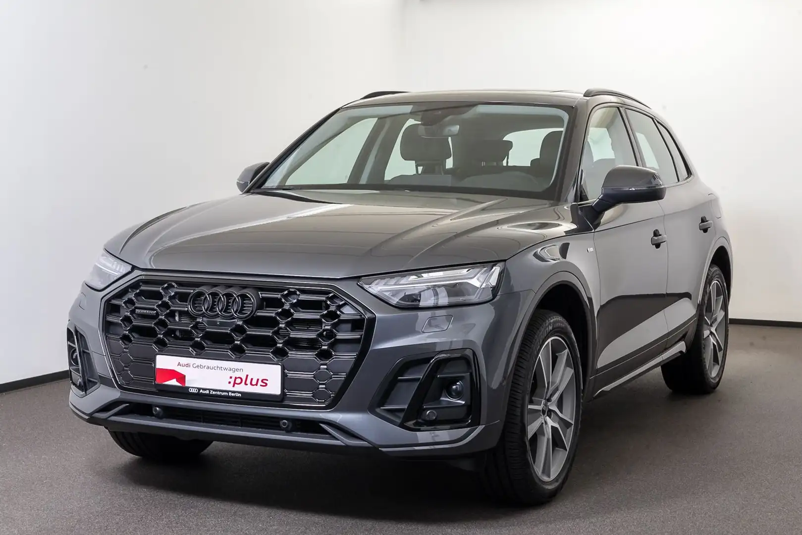 Audi Q5 S line 55 TFSI e qu. S tr. 360°K MATRIX  PANO Šedá - 2