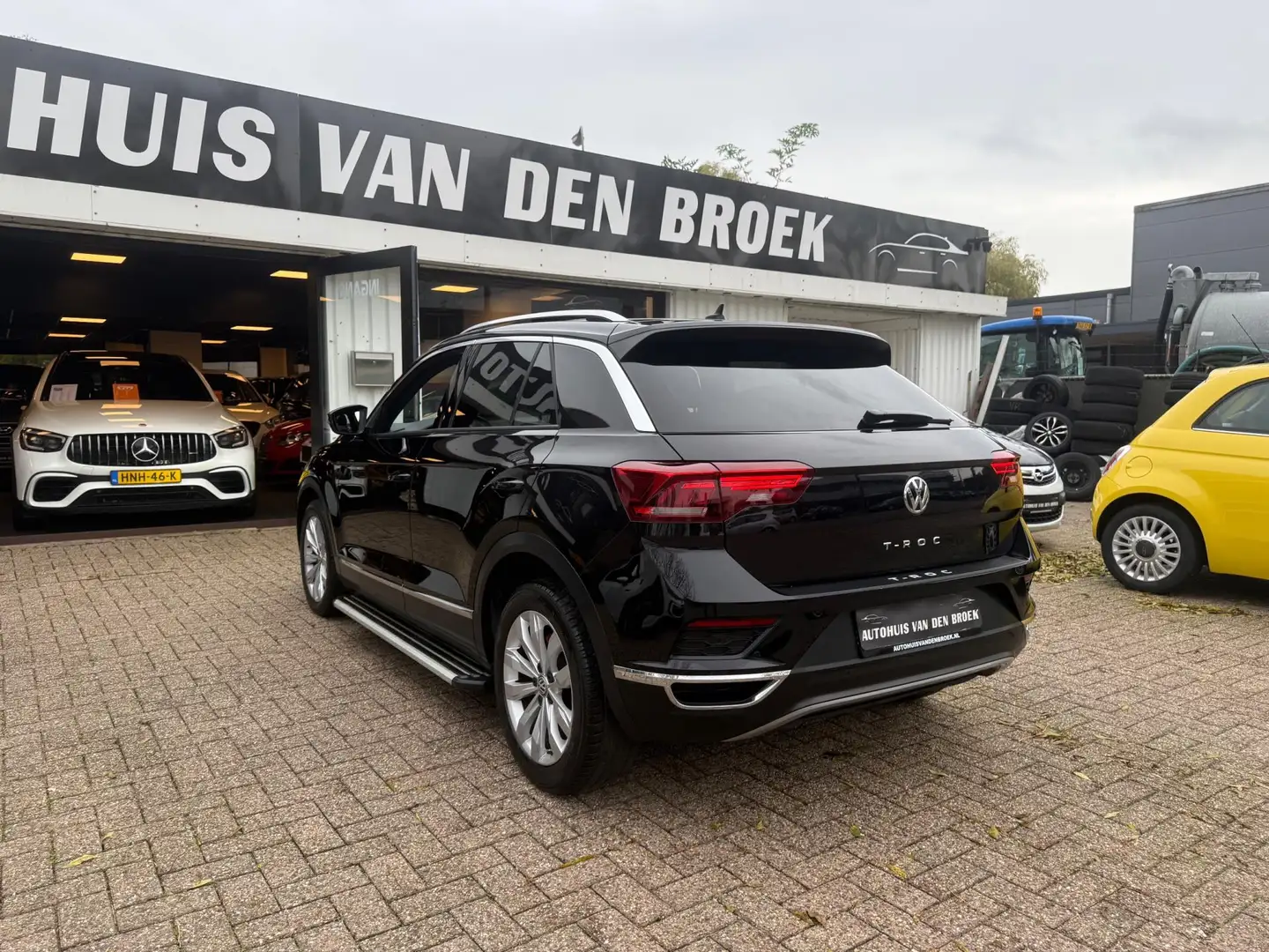 Volkswagen T-Roc 1.5 TSI R-Line 150Pk Dsg|Pano|Led|Clima|Stoelverw| Zwart - 2