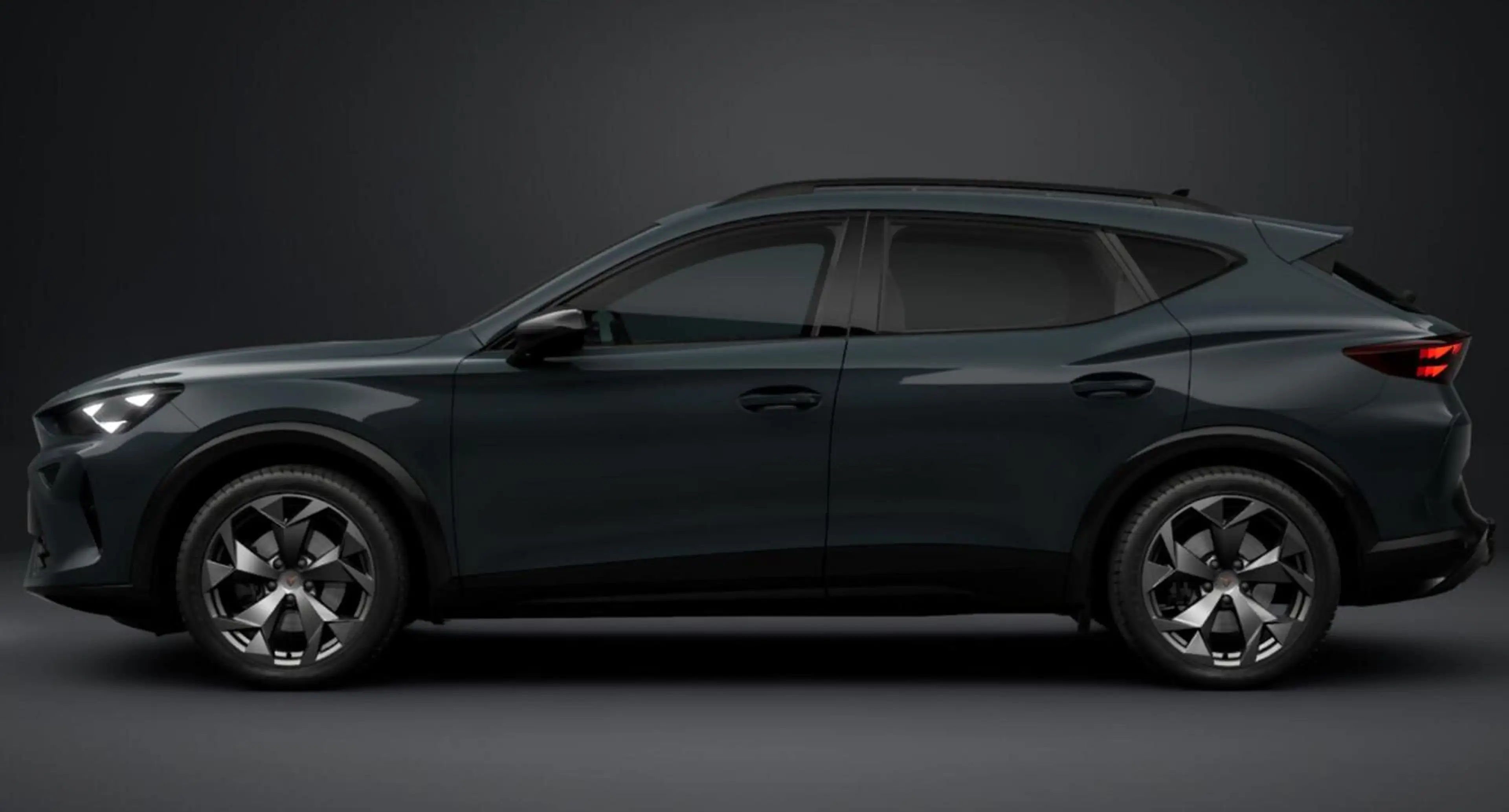 CUPRA Formentor DSG 4Drive Dinamica Pano EdgeP AHK SHZ 150 kW (... — photo 3