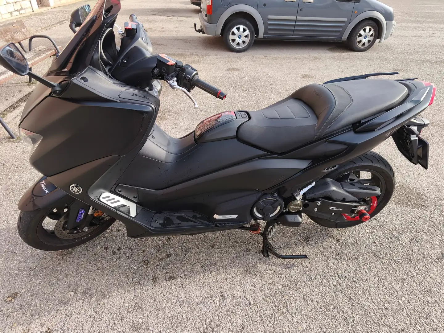 Yamaha TMAX 560 Negro - 2