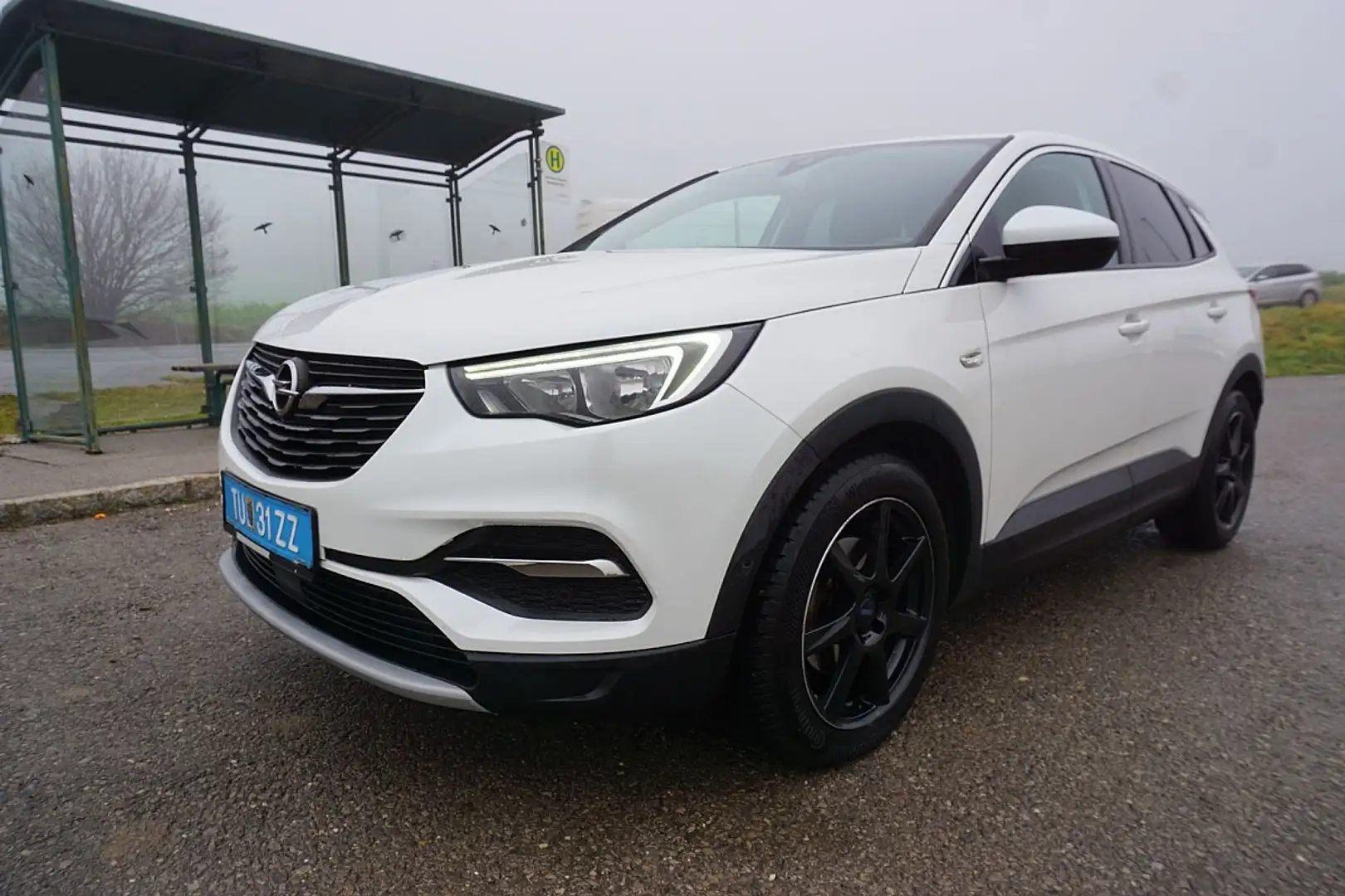 Opel Grandland X 1,2 Turbo Direct Injection Innovation Start/Stop Weiß - 2