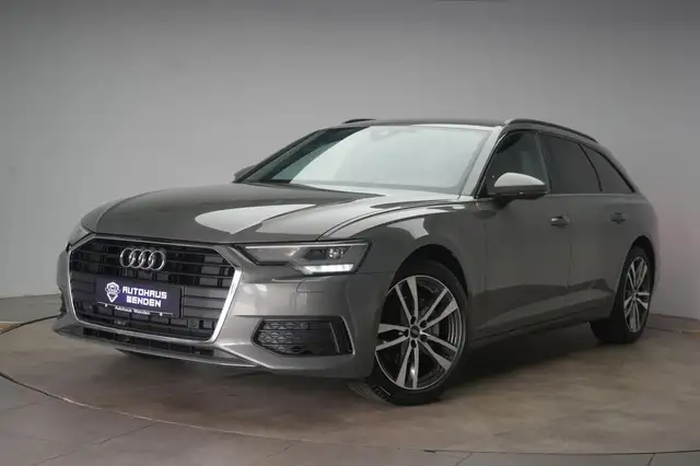 Audi A6 Avant view 2
