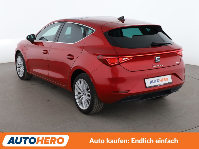 SEAT Leon e-Hybrid 1.4 TSI e-HYBRID Xcellence Aut.*NAV*ACC*CAM*PDC* — photo 4