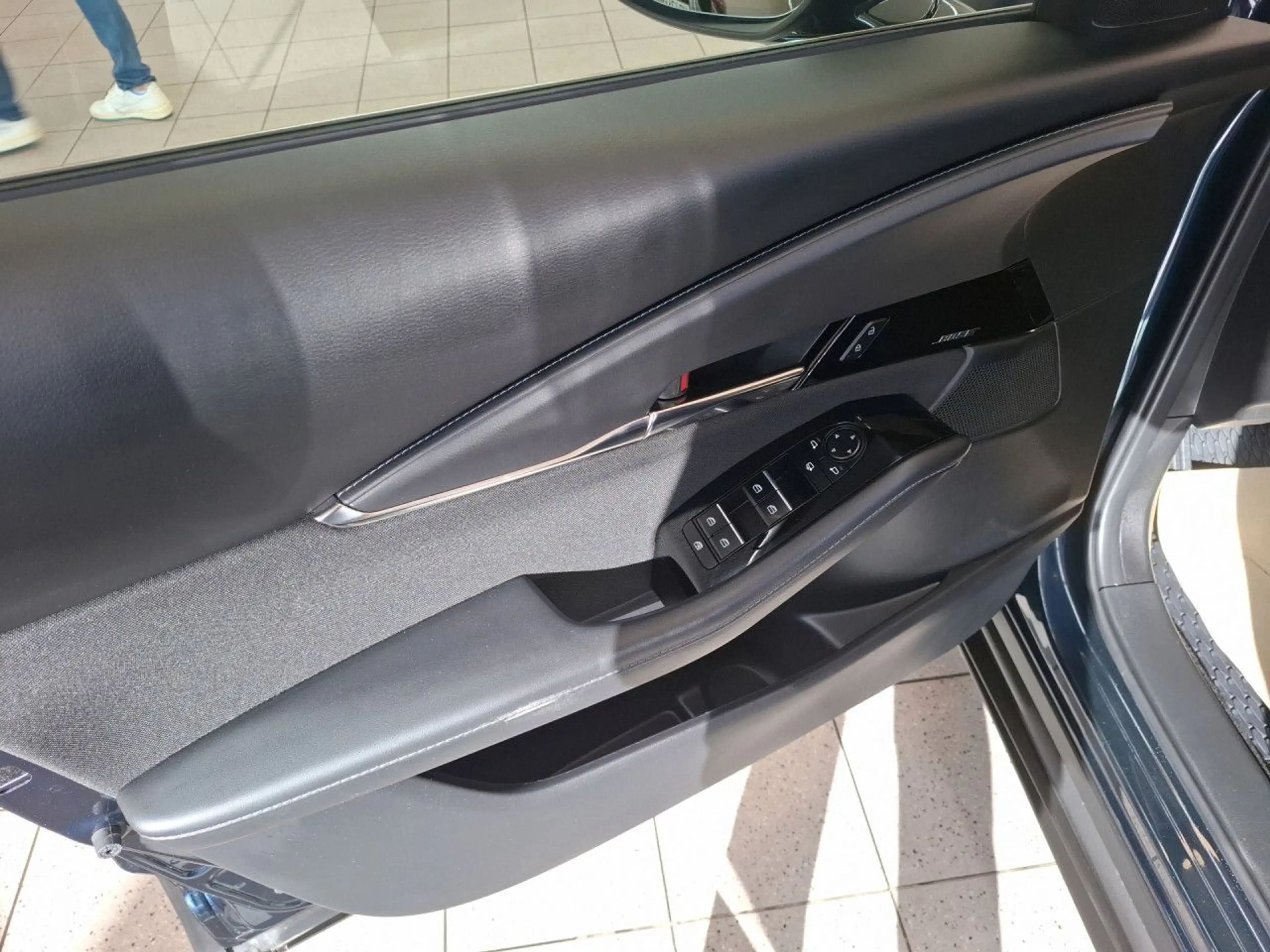 Mazda CX-30 e-SKYACTIVE G 140 EXCLUSIVE-LINE Bluetooth — photo 12