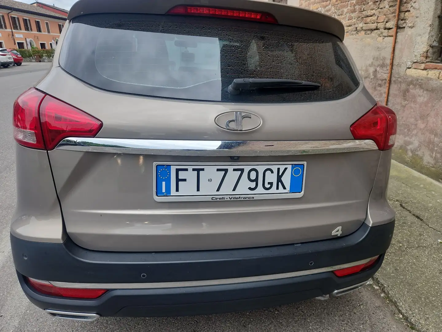 DR Automobiles DR4 - 1