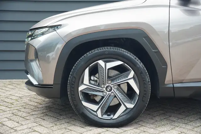 Hyundai Tucson view 6