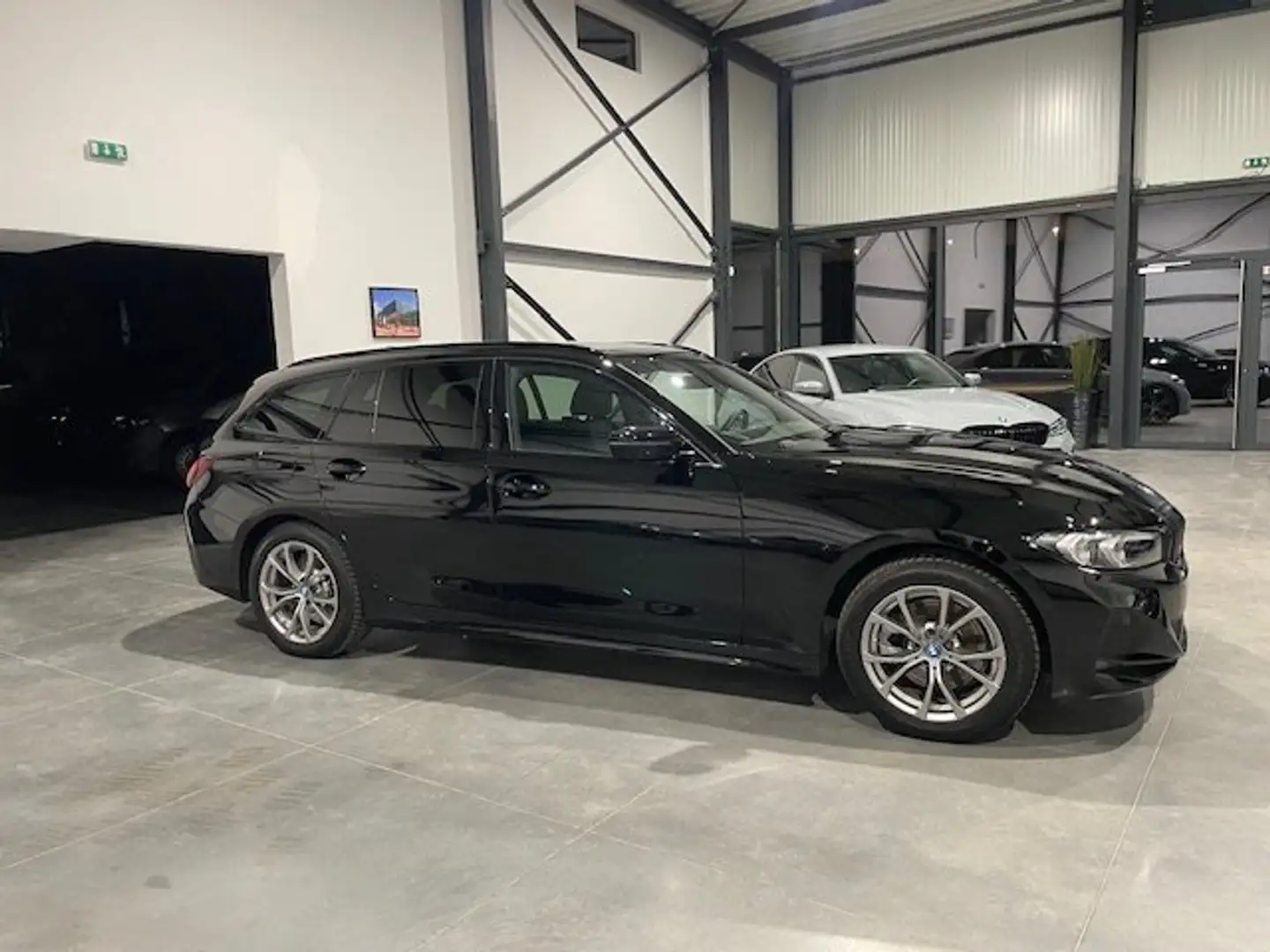 BMW 320 320e Facelift met Garantie Noir - 2