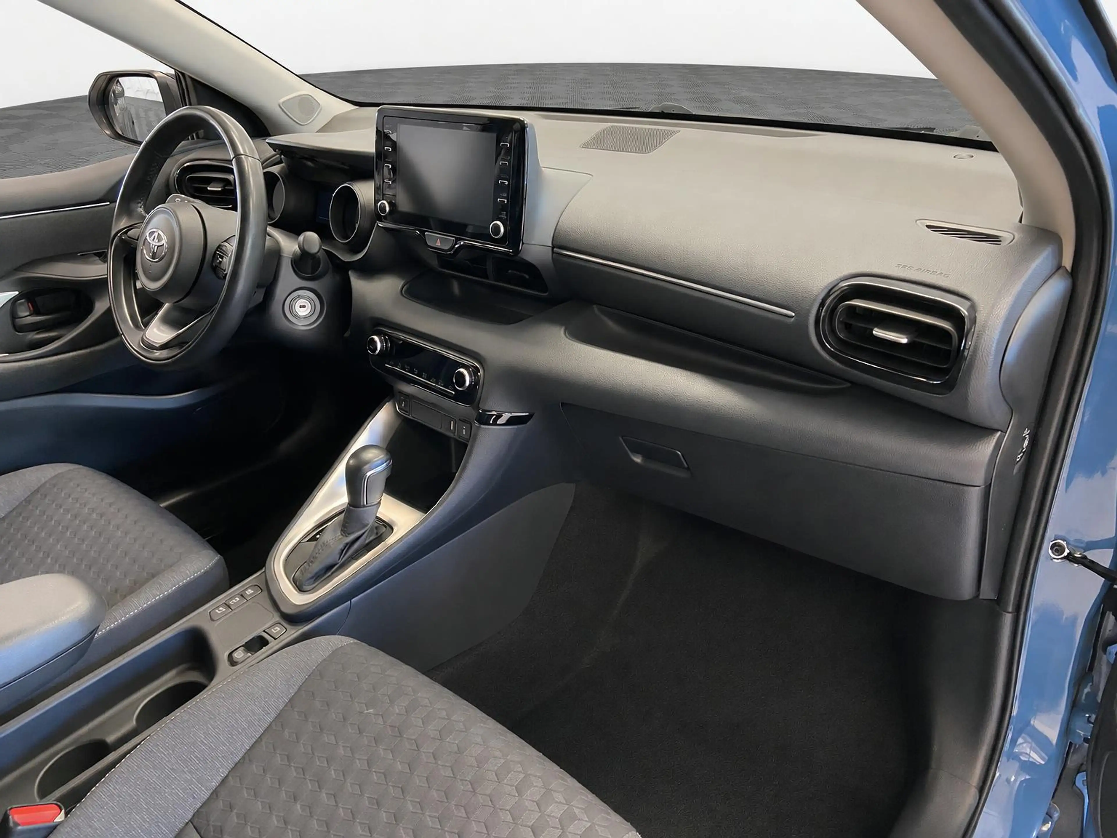 Toyota Yaris 1.5 HYBRIDE BI-TONE GARANTIE TOT 07-2031! . STOELV — photo 12