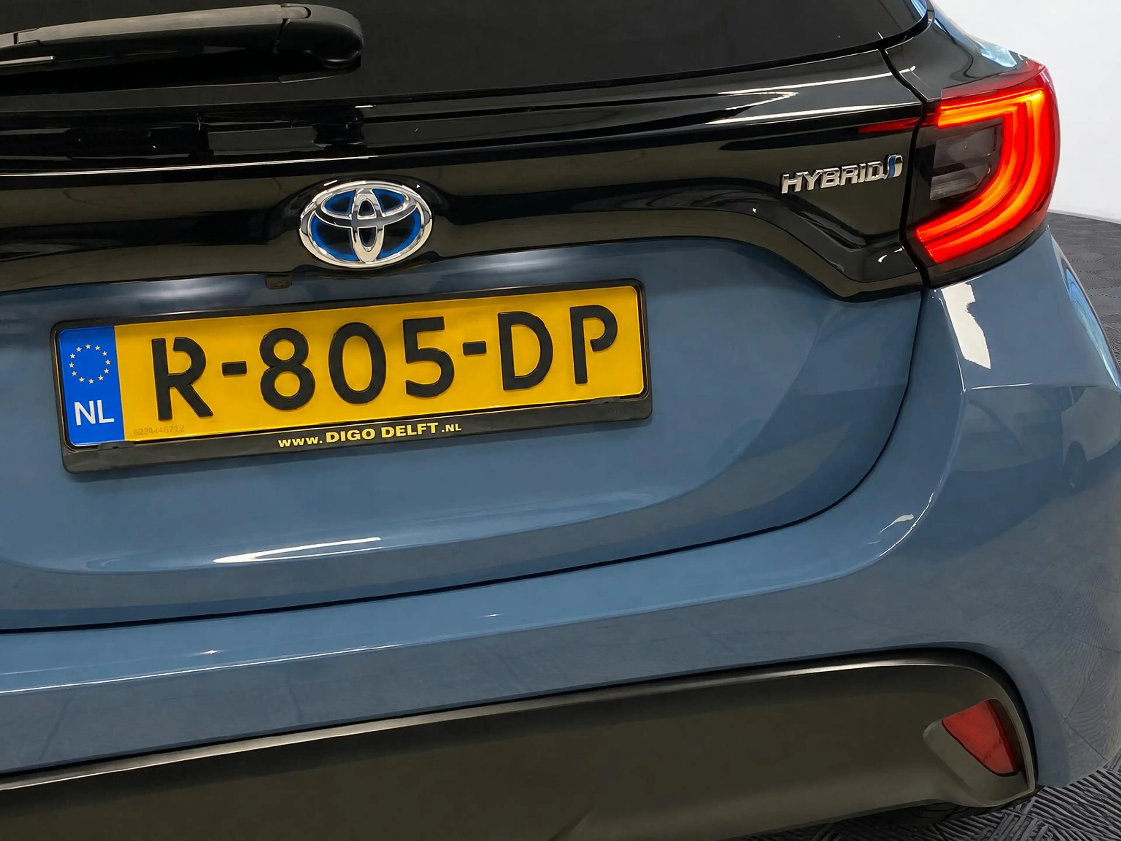 Toyota Yaris 1.5 HYBRIDE BI-TONE GARANTIE TOT 07-2031! . STOELV — photo 17
