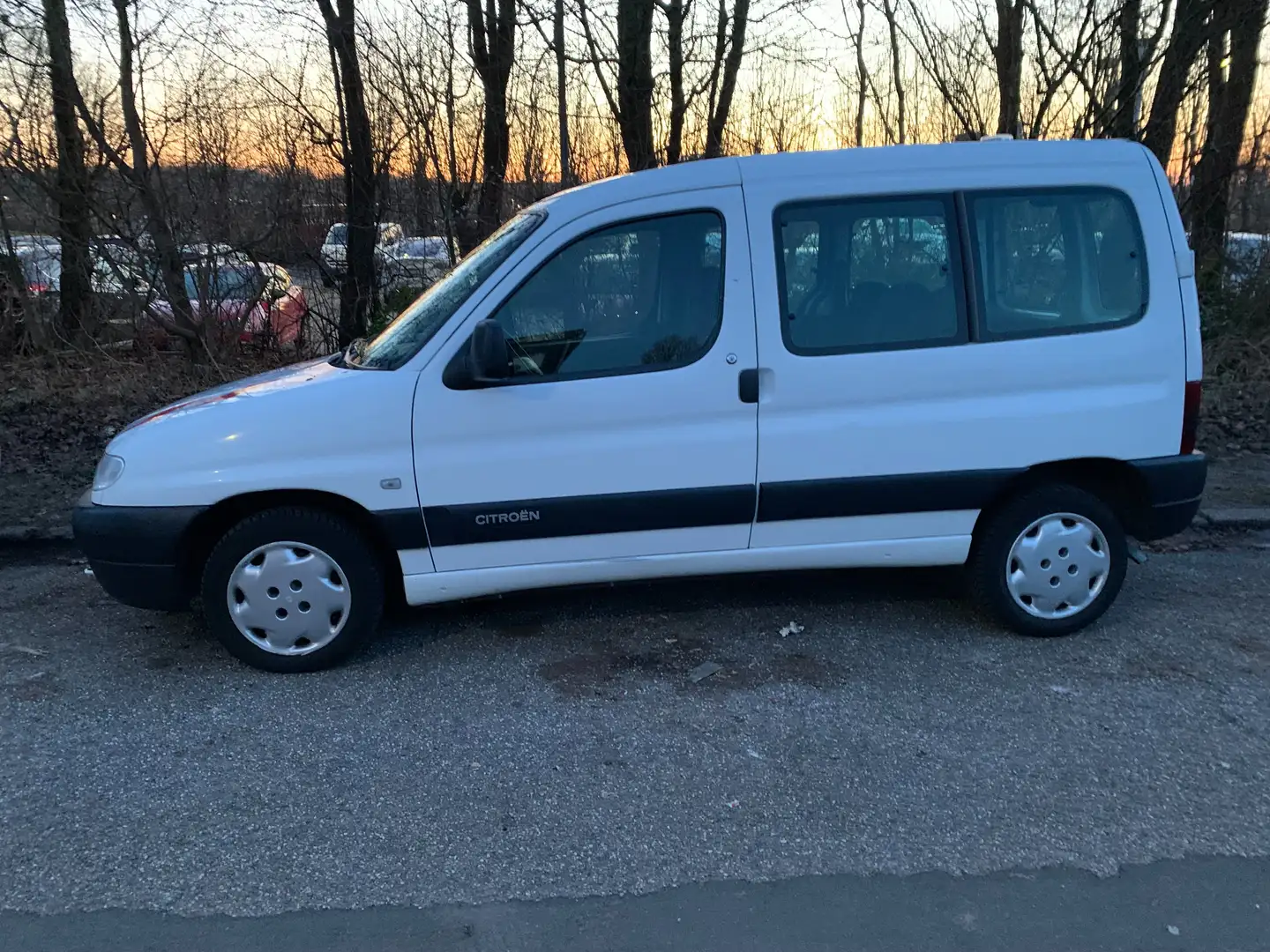 Citroen Berlingo Berlingo 1.9 D.,Tüv -Neu AHK Weiß - 1