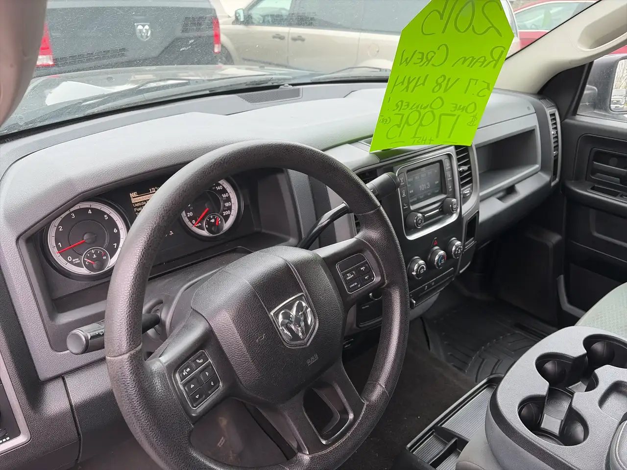 RAM 1500 снимка RAM 1500