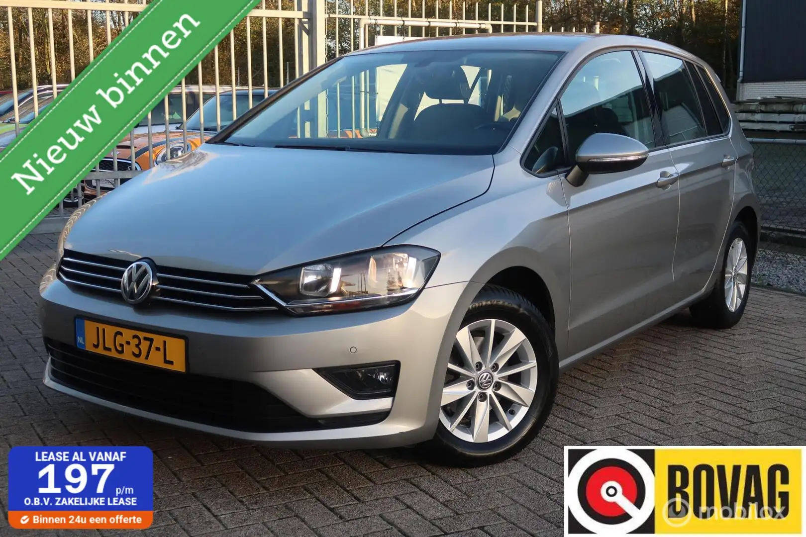 Volkswagen Golf Sportsvan 1.2 TSI Connected Series NAVI,DAB+ Gris - 1