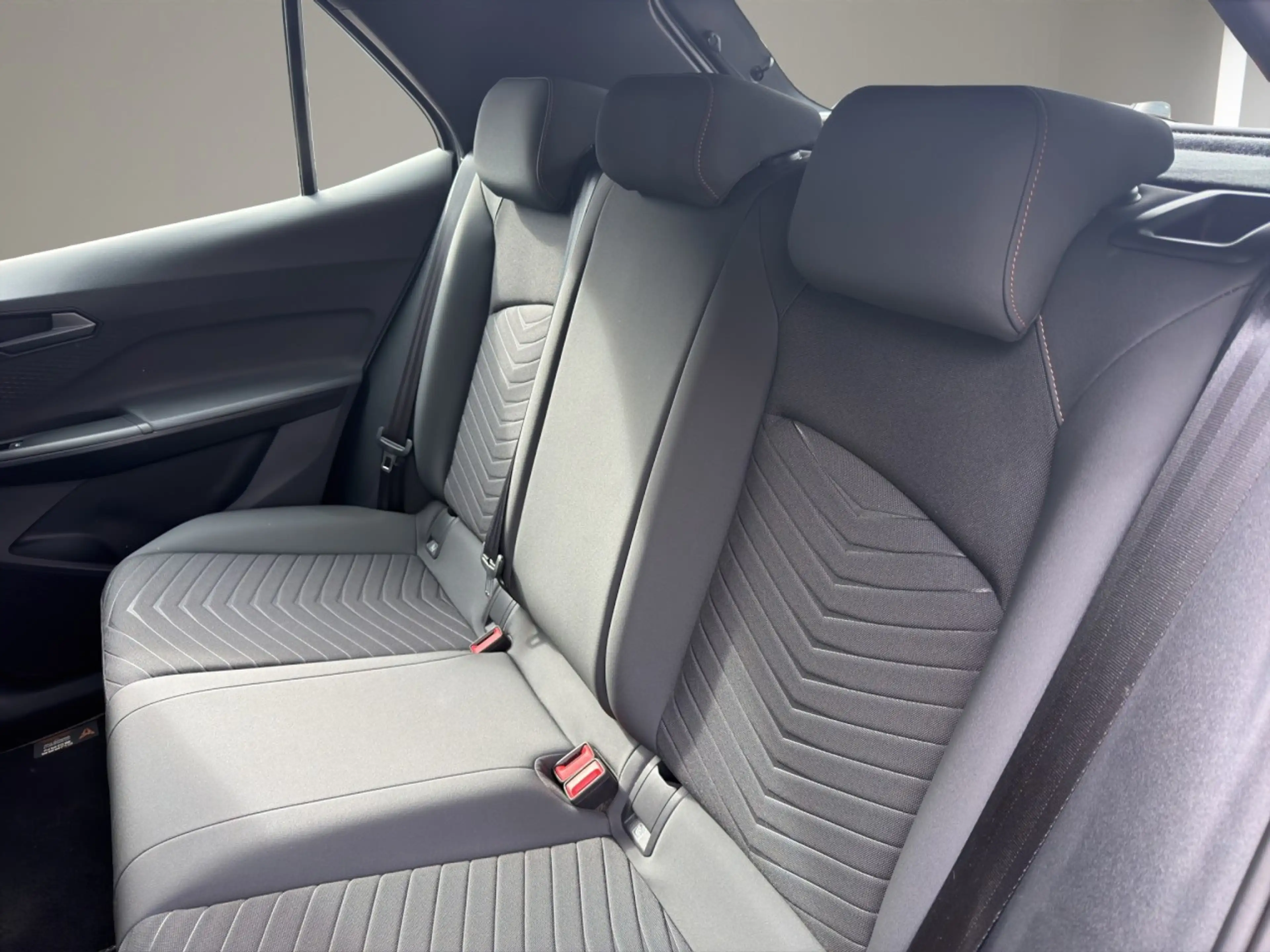 CUPRA Born Wärmepumpe LED Ganzjahresreifen Klima — photo 10