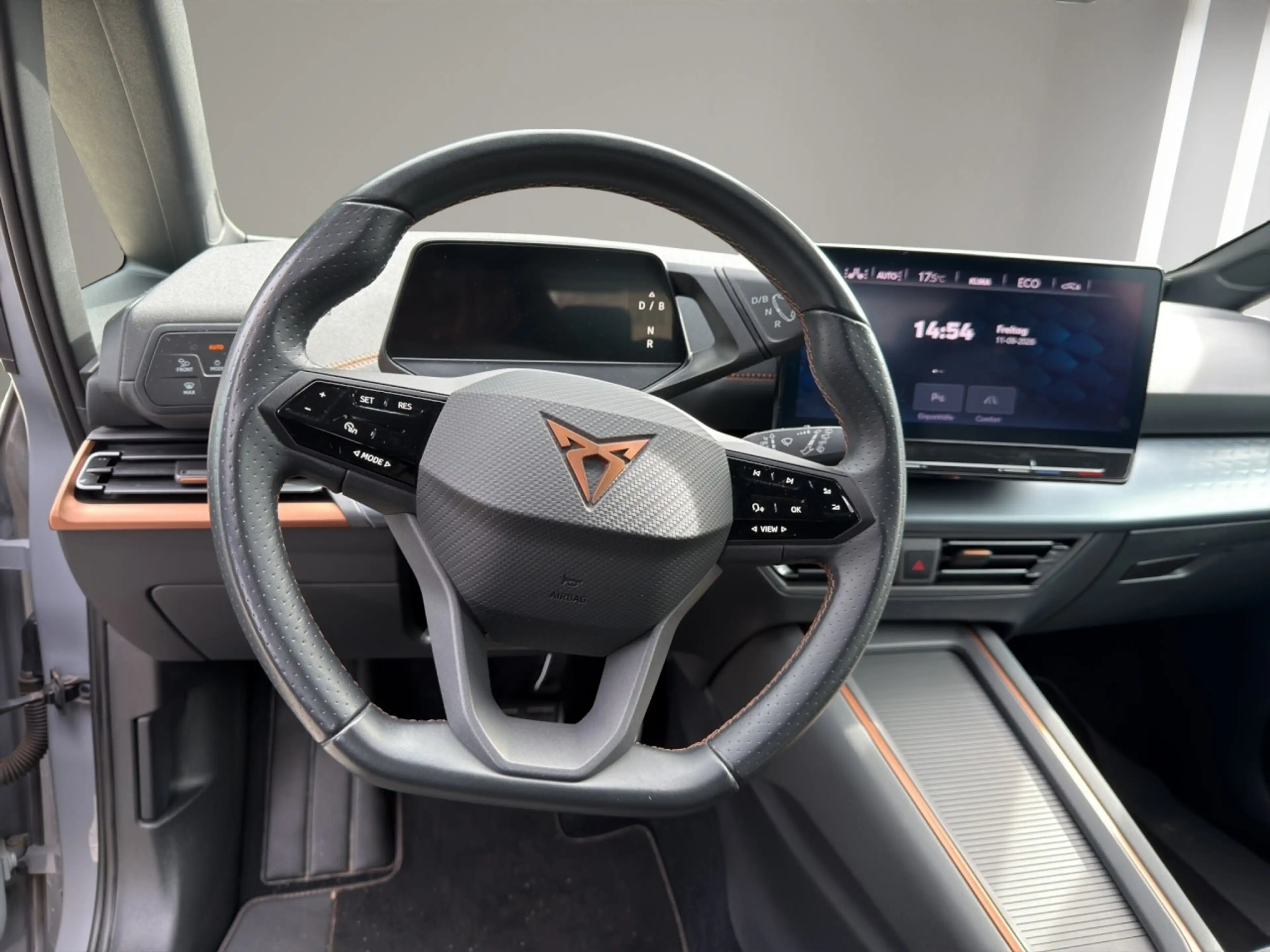 CUPRA Born Wärmepumpe LED Ganzjahresreifen Klima — photo 7