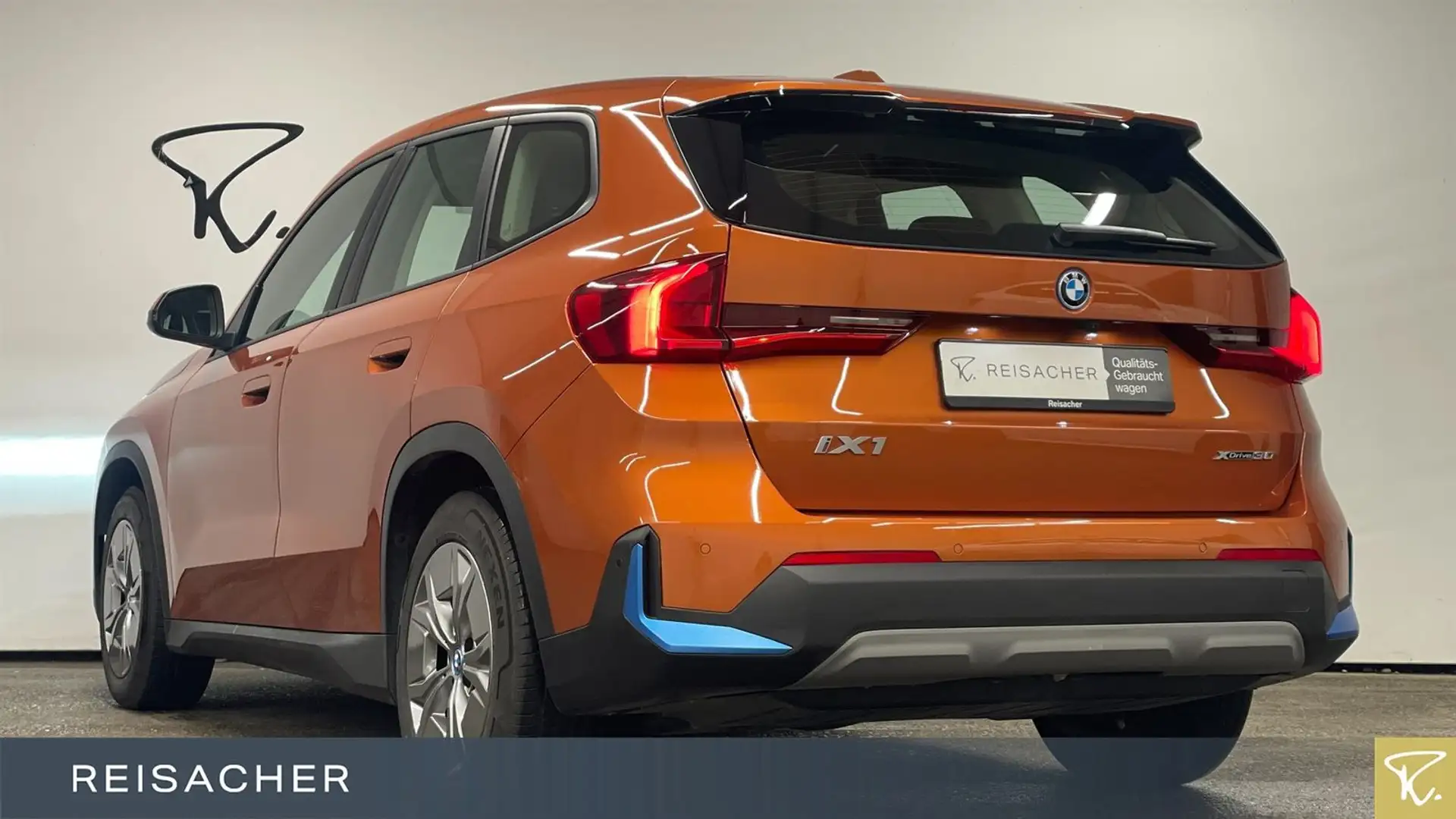BMW iX1 IX1 A XDRIVE30 AHK PDC DAB LED 17"LM Orange - 2