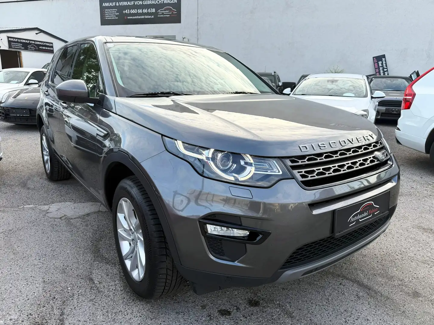 Land Rover Discovery Sport 2,0 TD4 Pure Allrad Automat. 150PS megaAusstattung Grau - 1