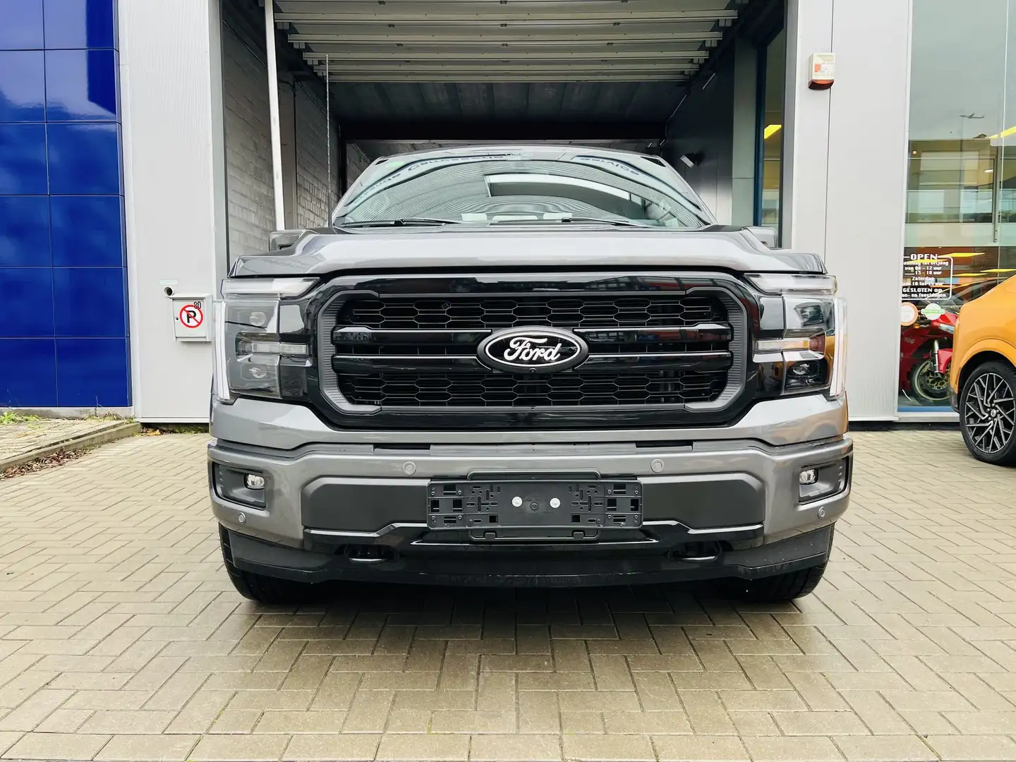 Ford F 150 5.0 V8 / LARIAT / LPG / ROLLER SHUTTER / FULL Grau - 2