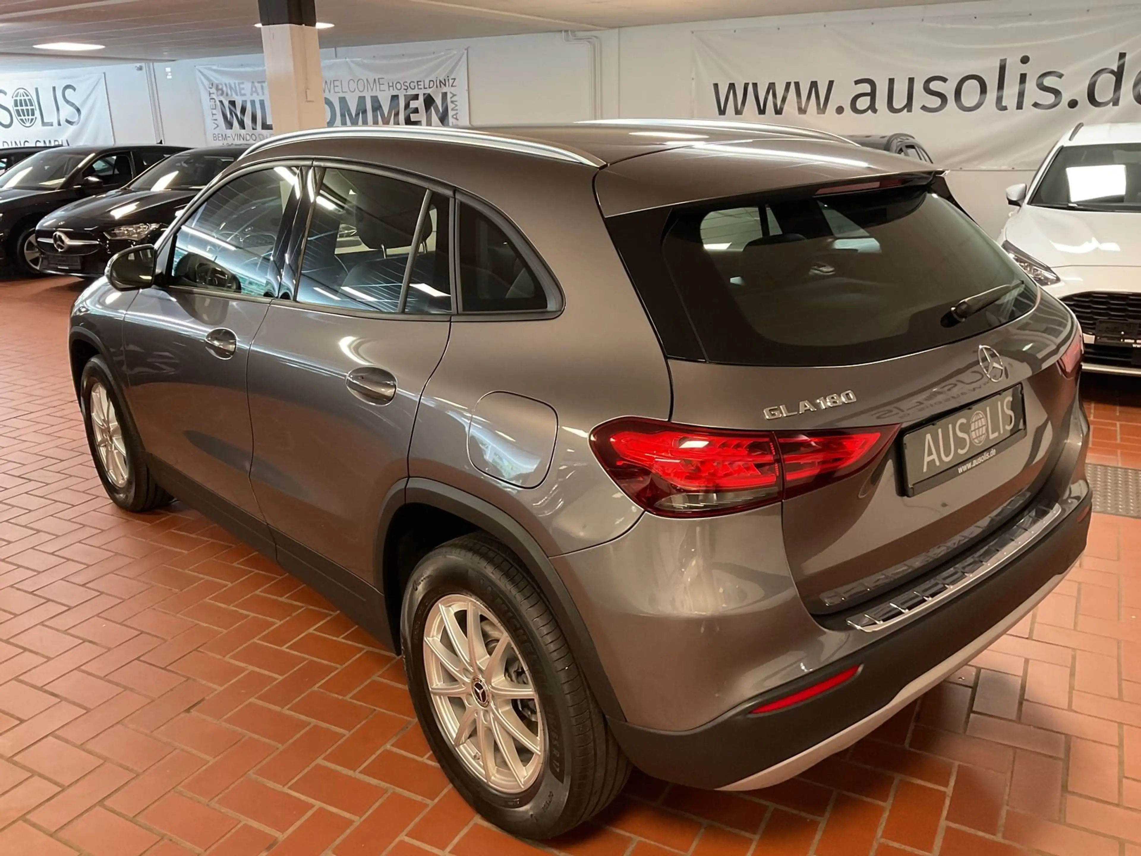 Mercedes-Benz GLA 180 Business Kamera,Navi,Sitzheizung — photo 6