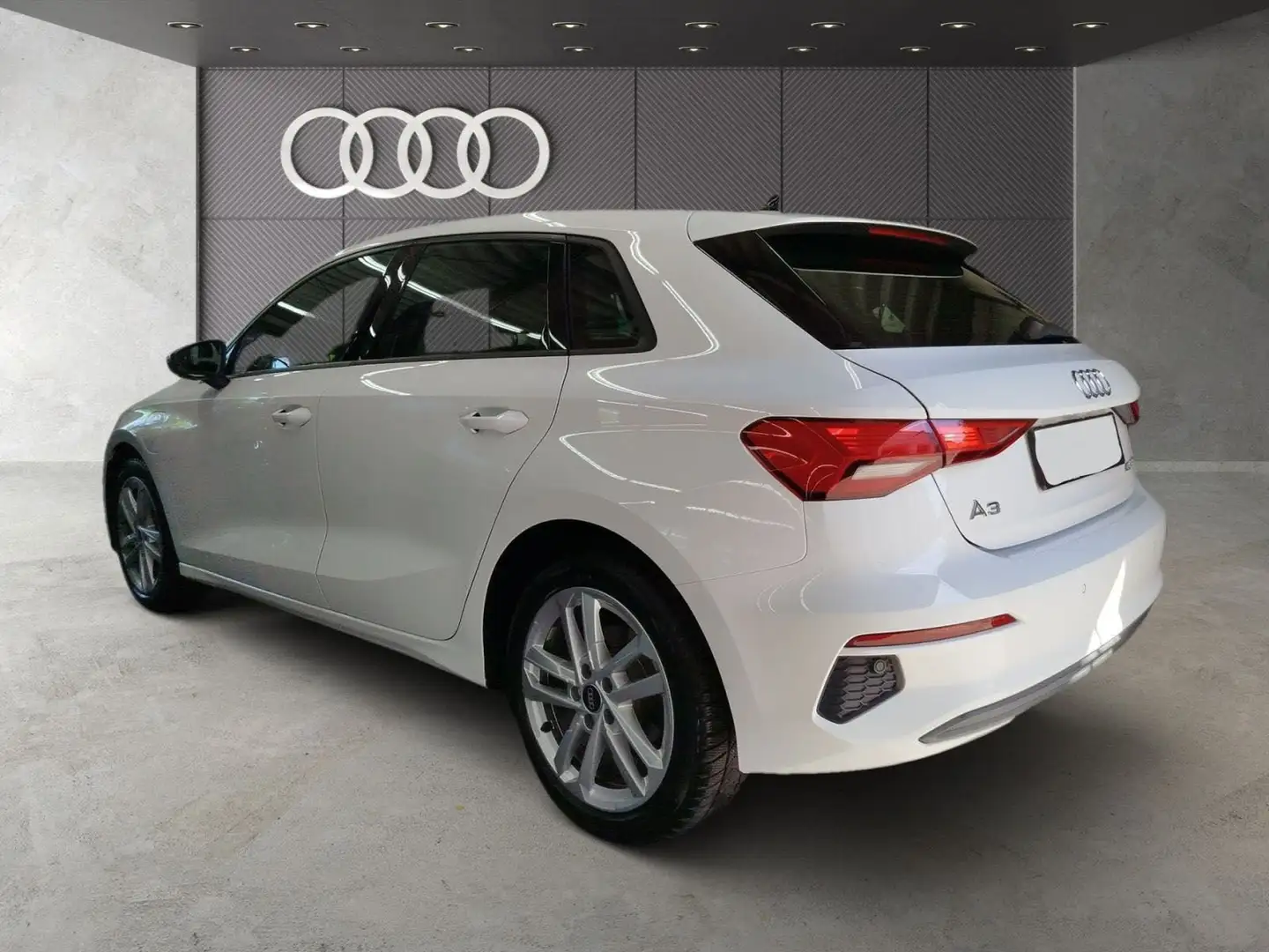 Audi A3 SPB 40 TFSI e S tronic Blanc - 2