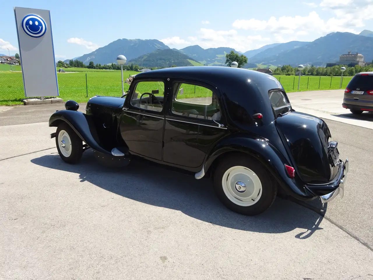 Citroen 11 CT Trachtion Gangsterlimousine, foto 3