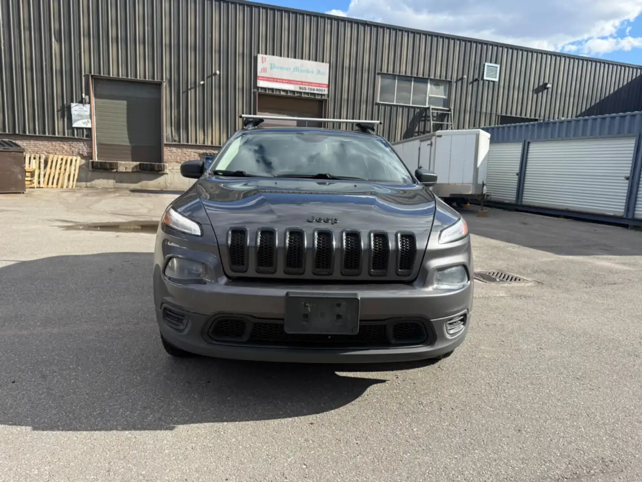 Jeep Cherokee снимка Jeep Cherokee