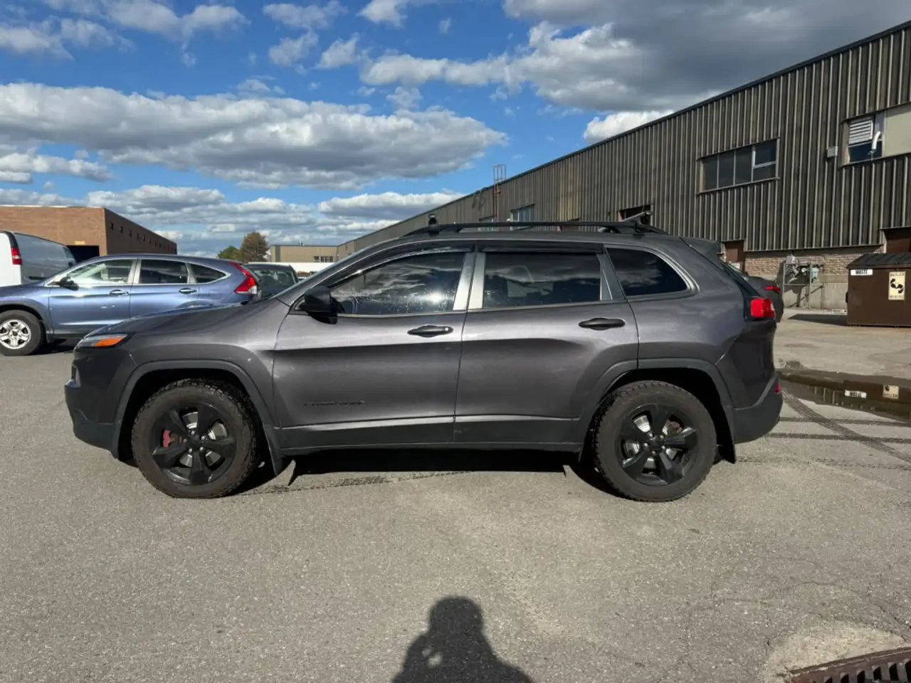 Jeep Cherokee снимка Jeep Cherokee