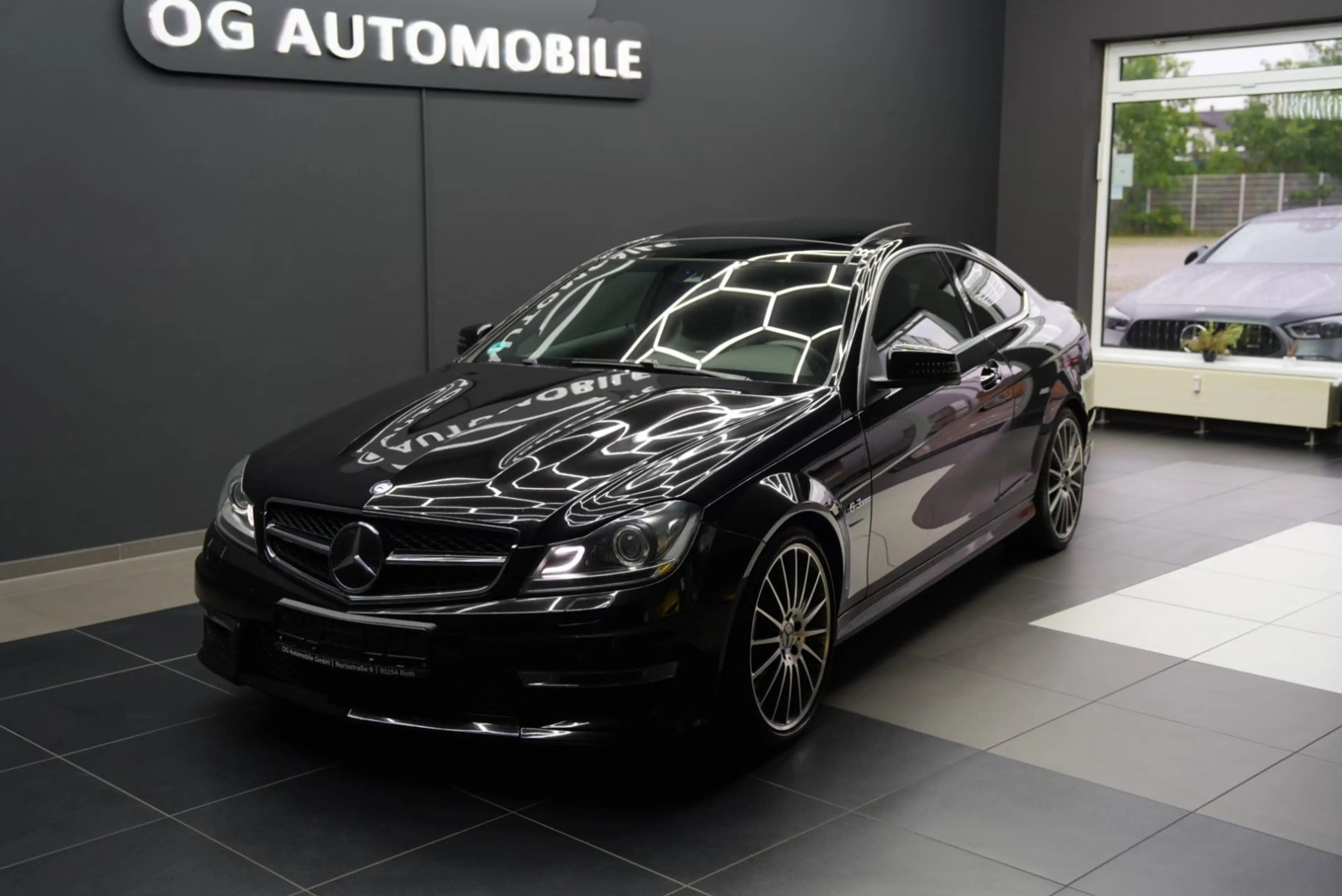 Mercedes-Benz C 63 AMG Coupe*H&K*PANO*LEDER*LED*MEMORY*DISTRON