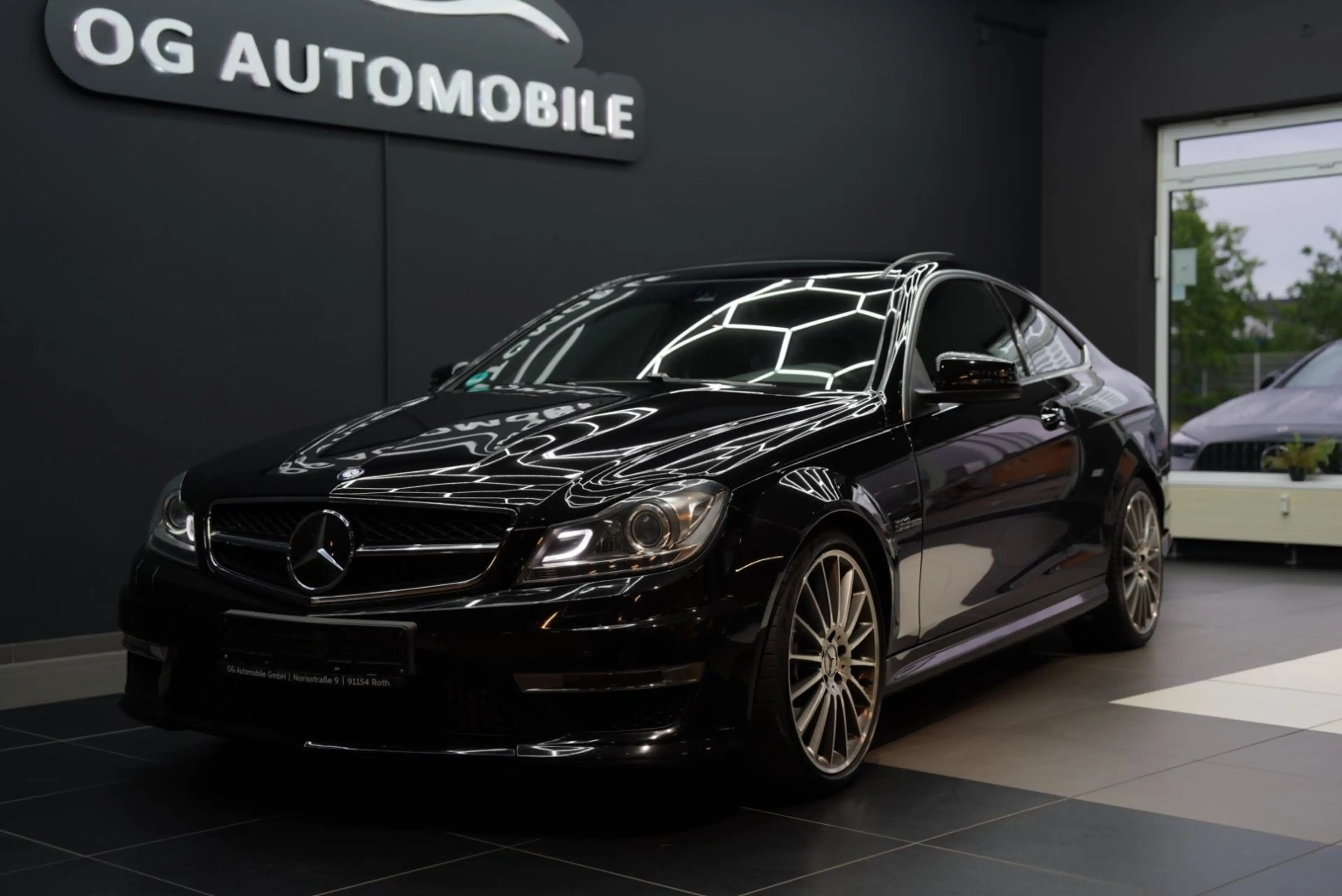 Mercedes-Benz C 63 AMG Coupe*H&K*PANO*LEDER*LED*MEMORY*DISTRON — photo 2