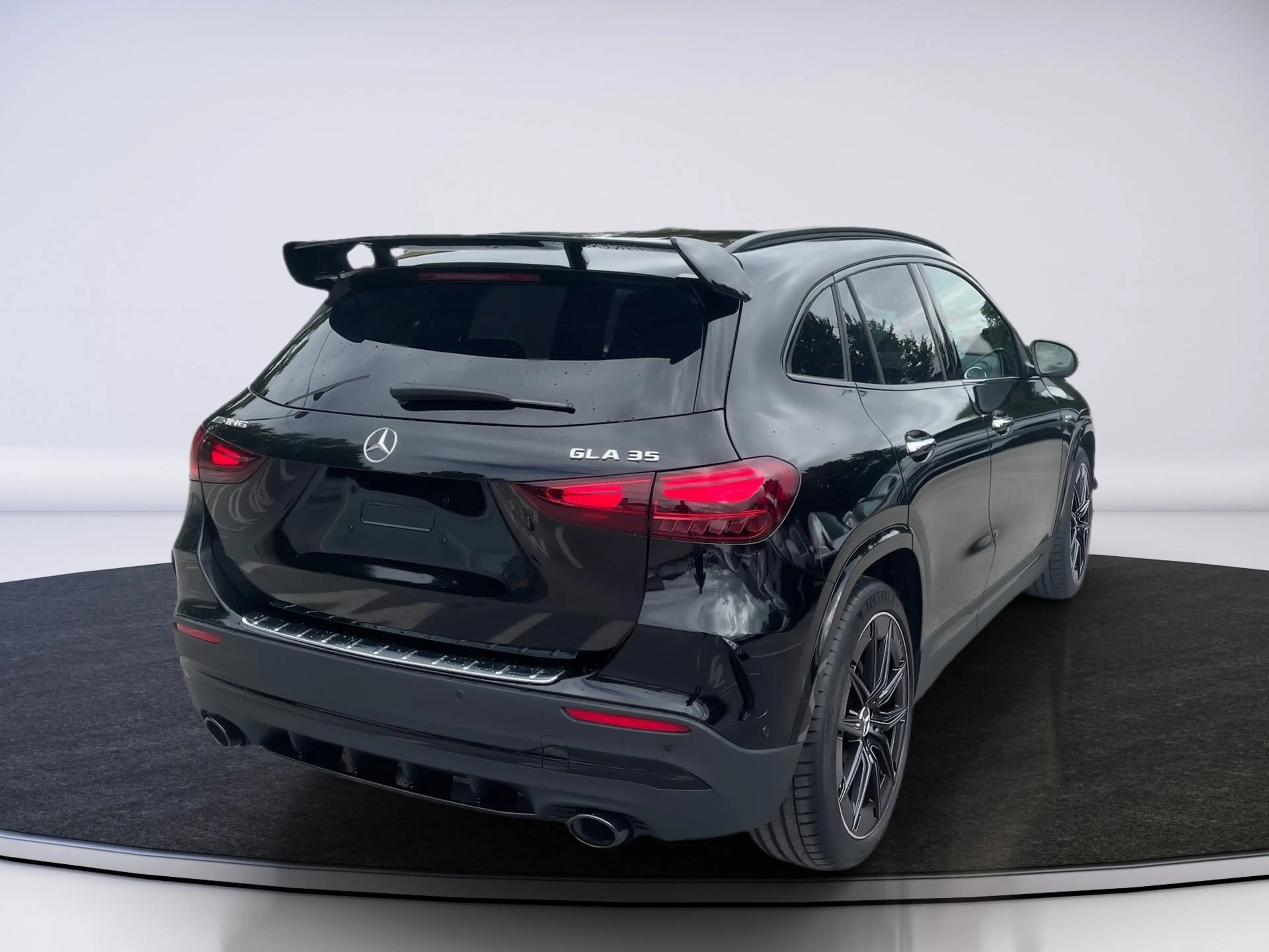 Mercedes-Benz A 35 AMG GL 4MATIC Navi,Rückfahrkamera,Klima — photo 6