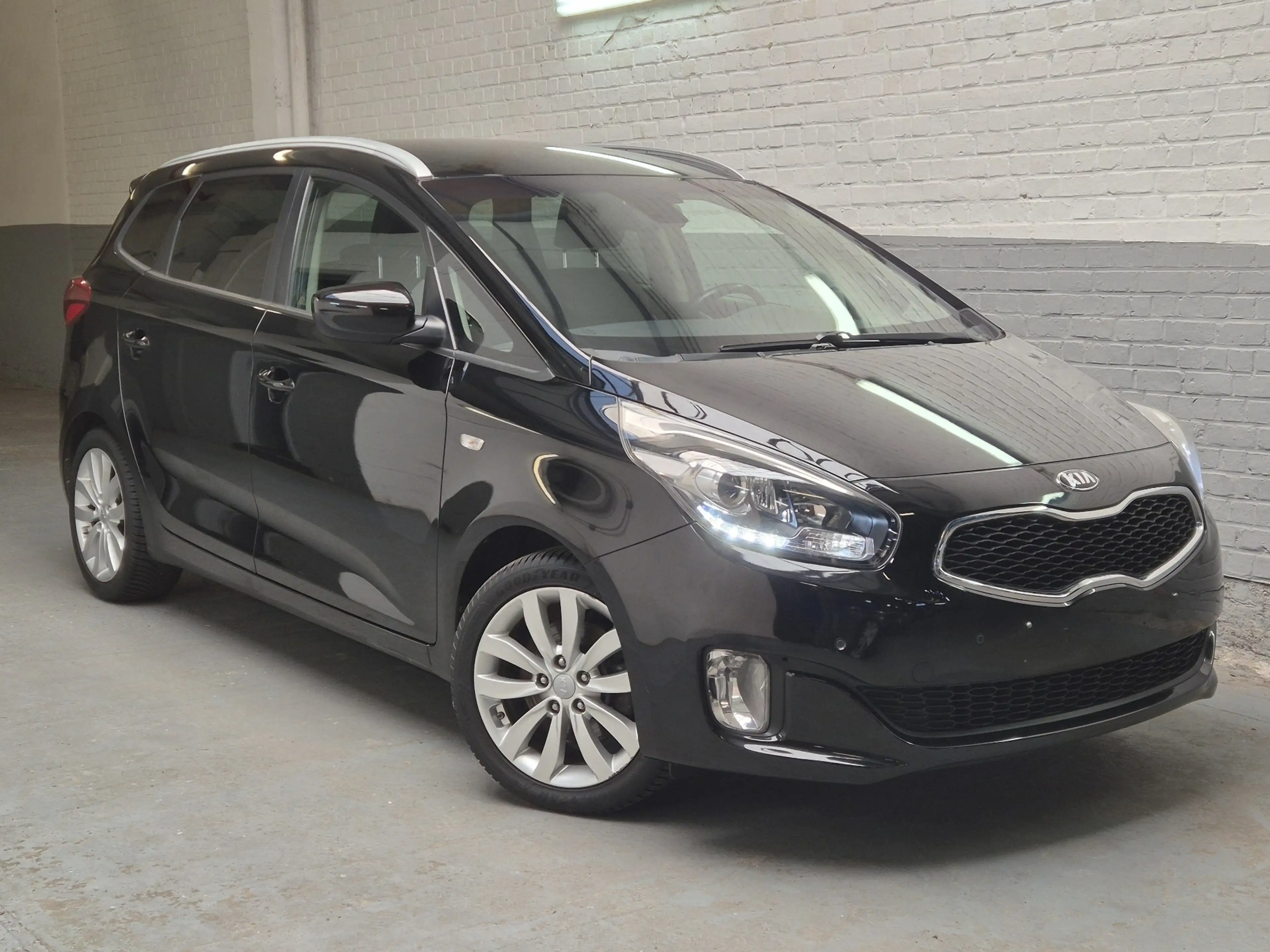 Kia Carens Carens 1.6i World Edition-7pl.-1 prop.-Garantie