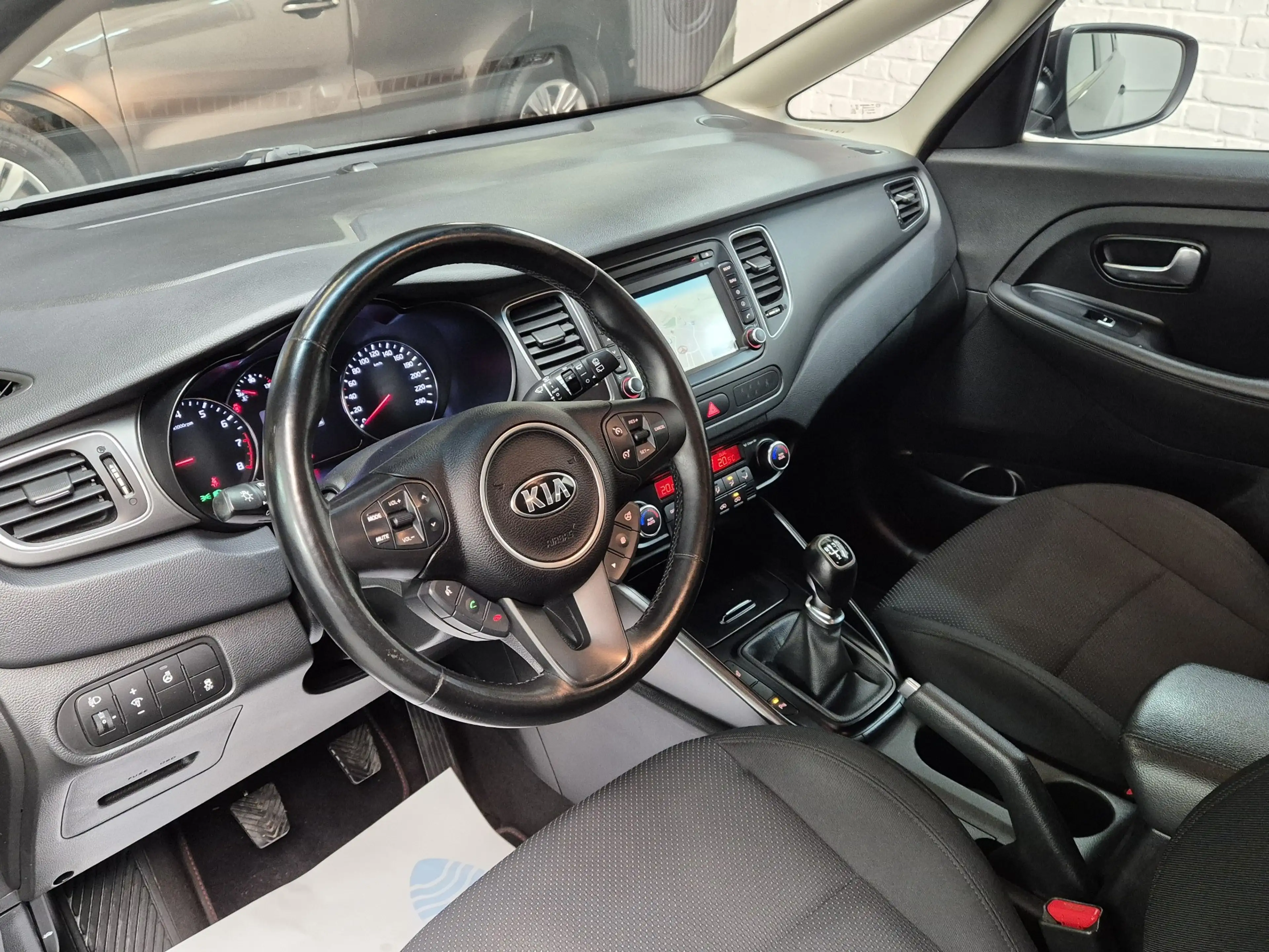 Kia Carens Carens 1.6i World Edition-7pl.-1 prop.-Garantie — photo 9