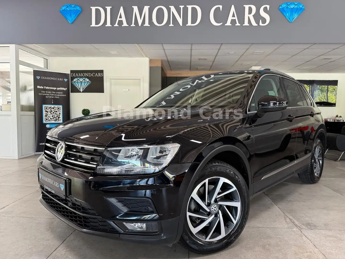 Volkswagen Tiguan Sound* AUTOMATIK * TEMPOMAT * NAVI * Schwarz - 2