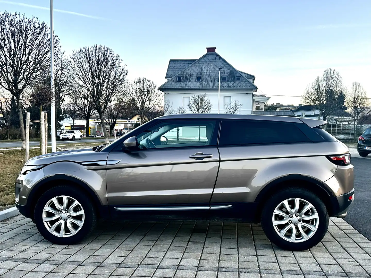 Land Rover Range Rover Evoque SE Dynamic 2,0 eD4 e-Capability - 2
