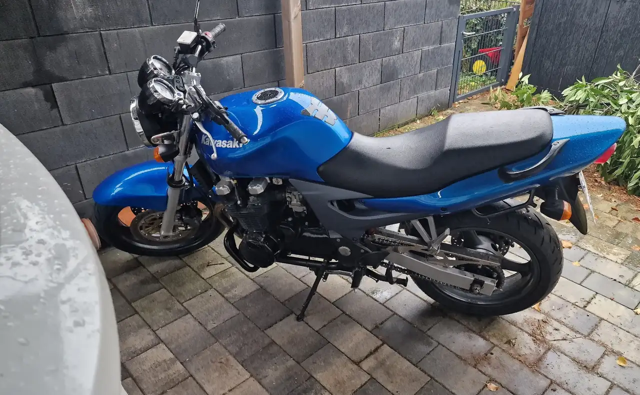 Kawasaki ZR
