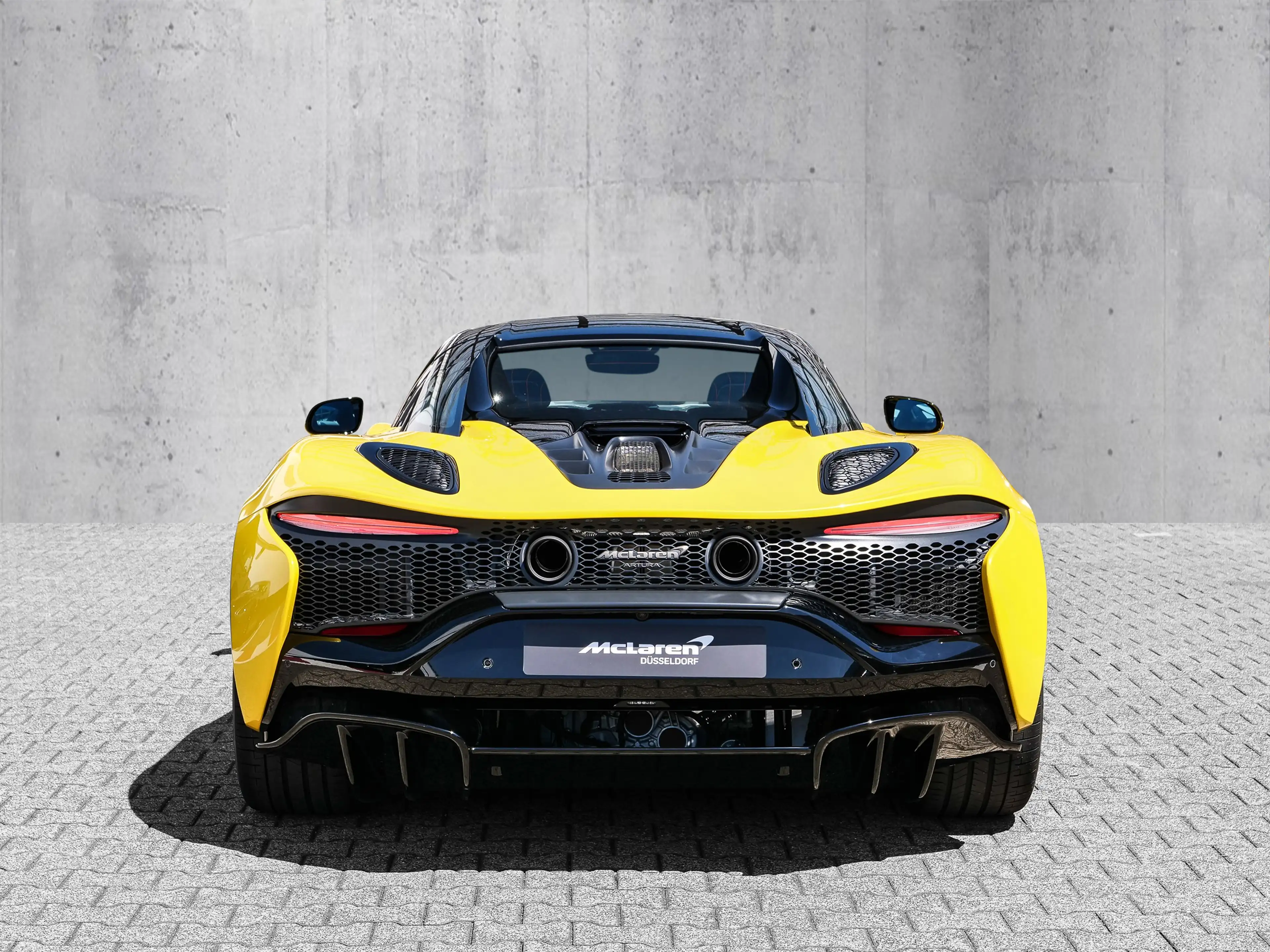 McLaren Artura Spider Performance, Black Pack, Sport Exh — photo 15