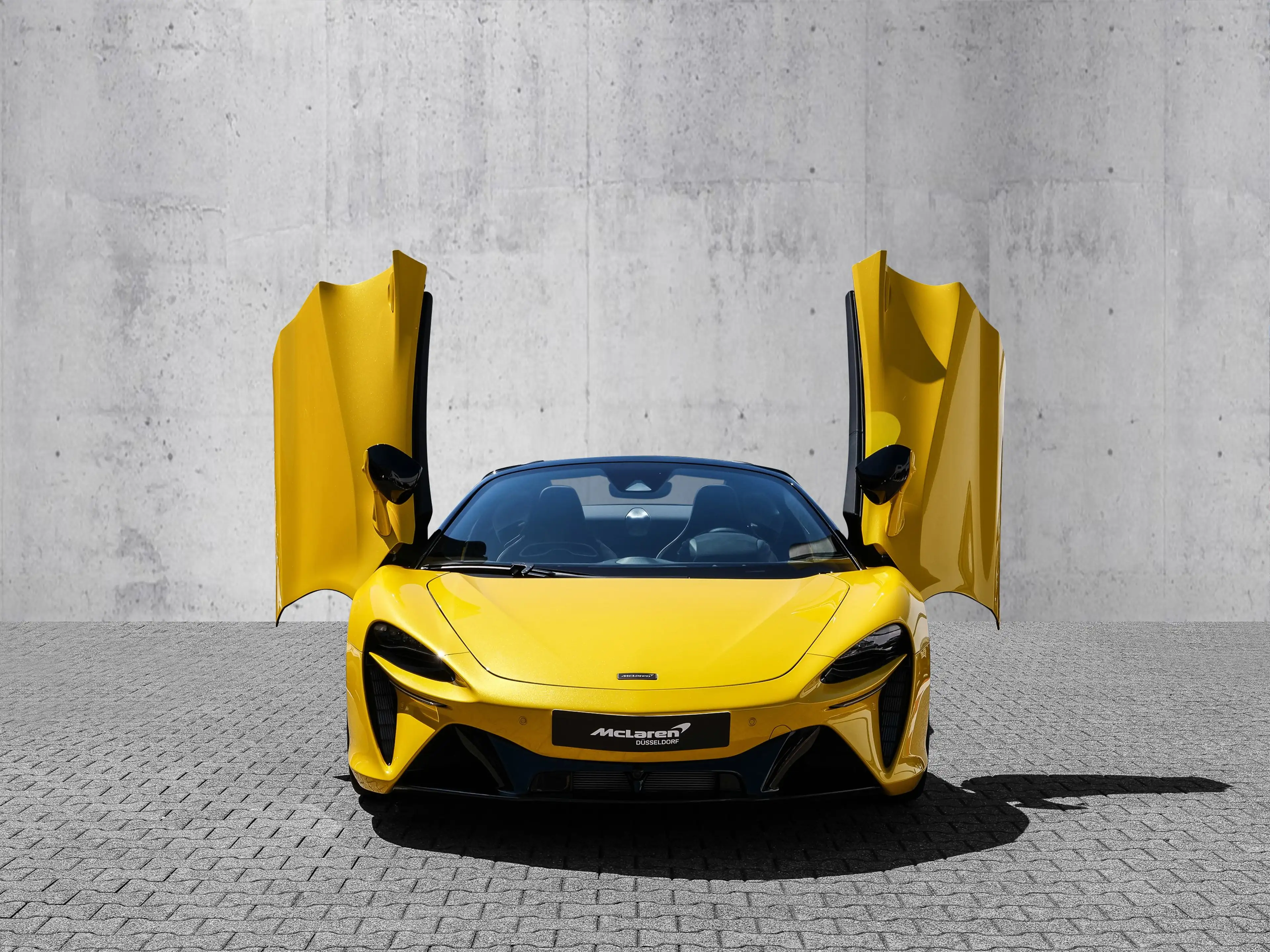 McLaren Artura Spider Performance, Black Pack, Sport Exh — photo 11