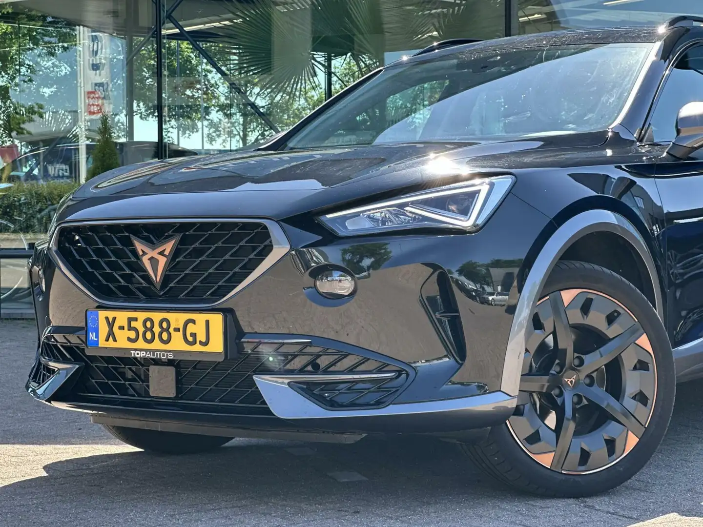 CUPRA Formentor 1.5 TSI Business Edition Plus Чорний - 2