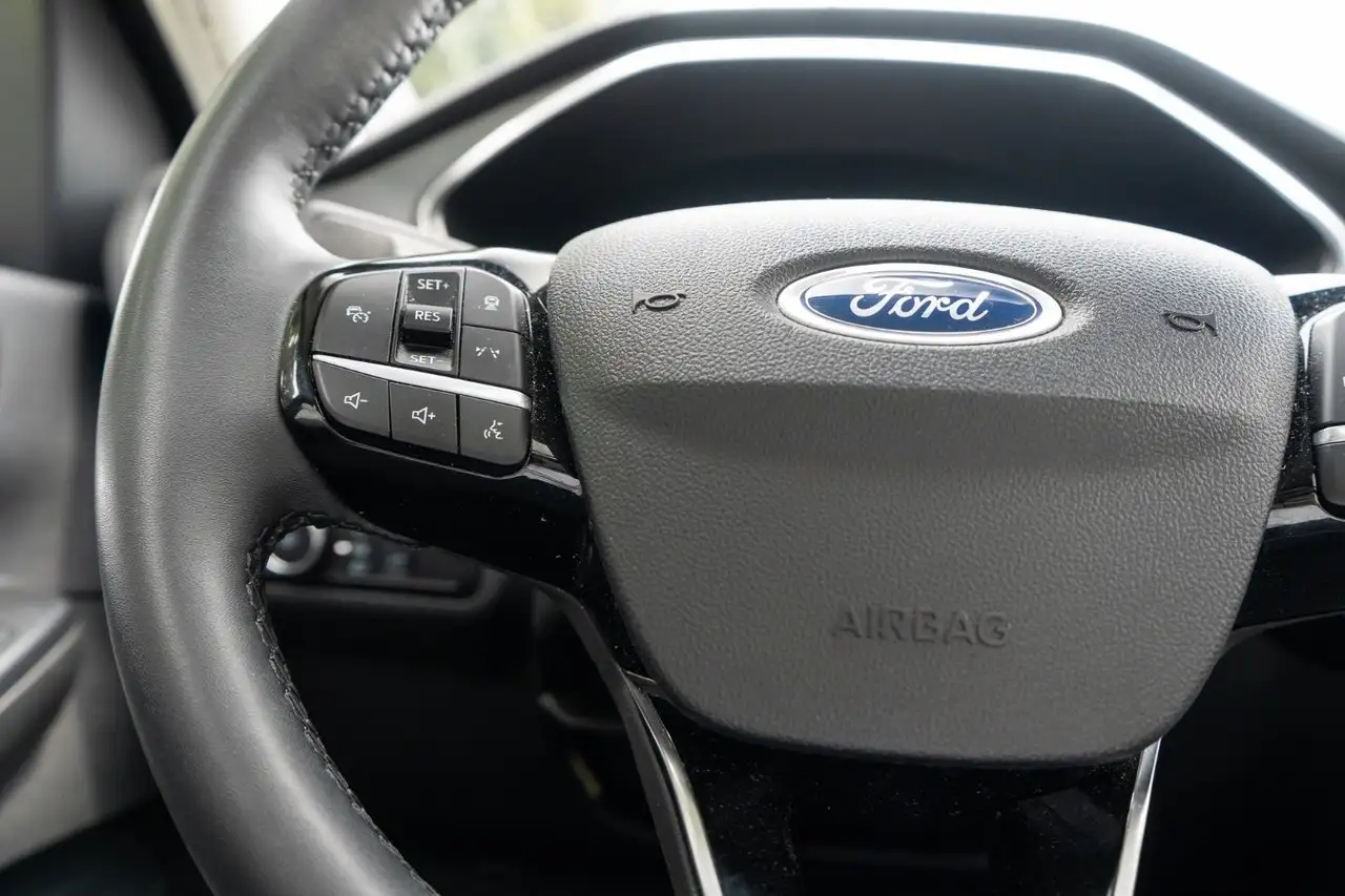 Ford Escape снимка Ford Escape