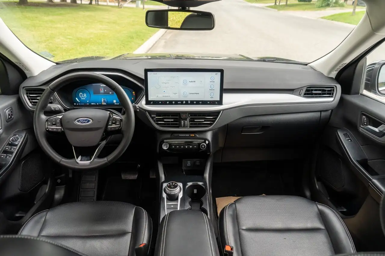 Ford Escape снимка Ford Escape