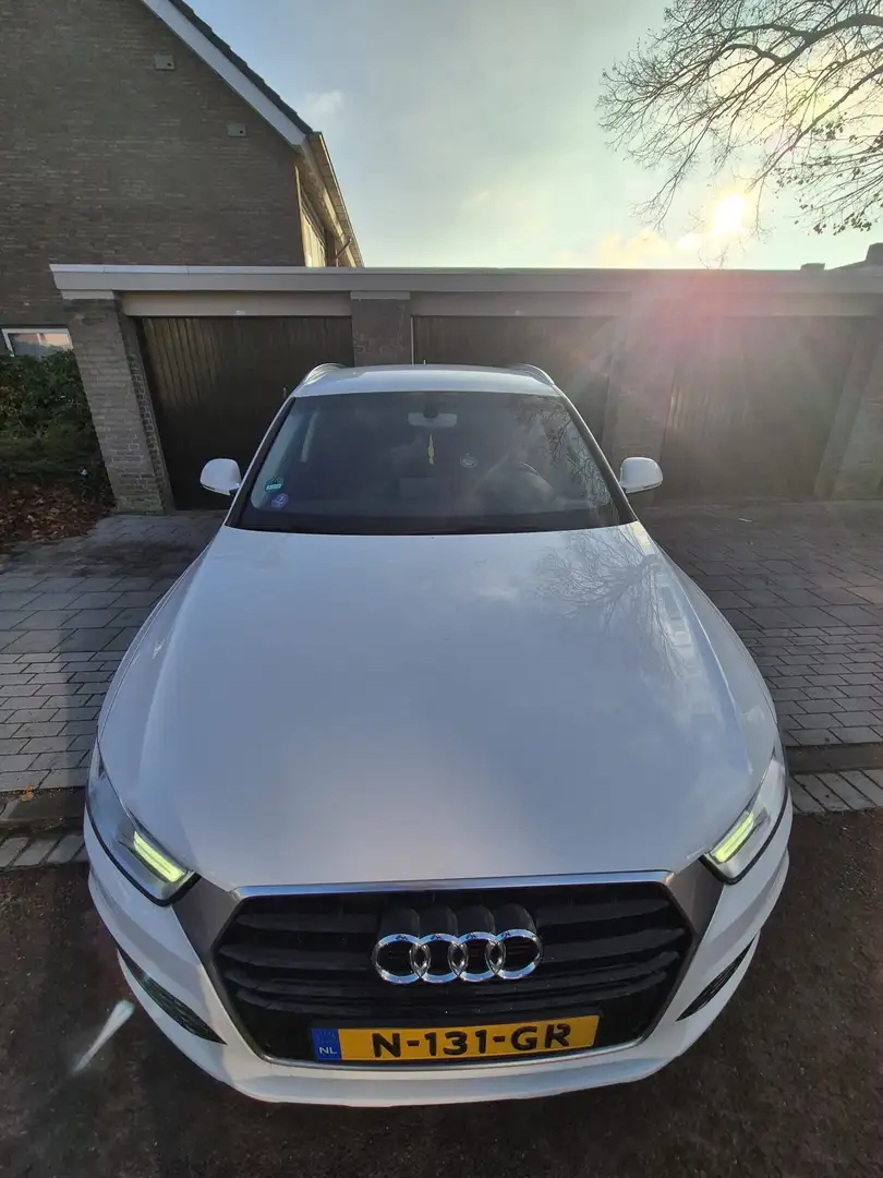 Audi Q3 Q3 1.4 TFSI CoD PrL Wit - 2