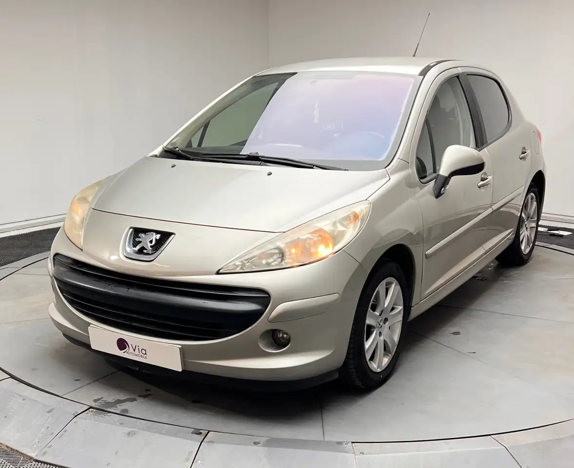 Peugeot 207 1.6 HDi 16v 90ch Executive