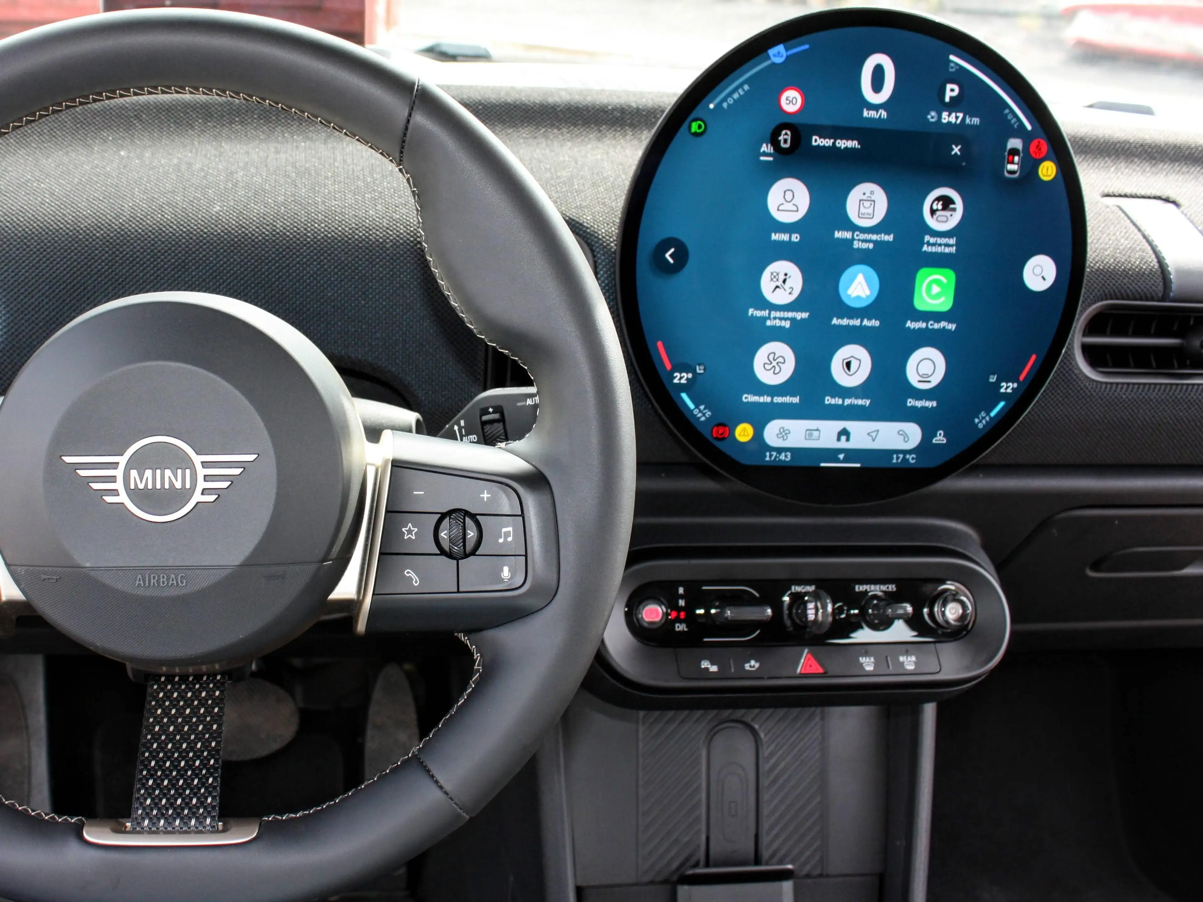 MINI Cooper C AUTOMAAT // HUD// CARPLAY// LANE ASSIST // STUURWIELVERW — photo 15